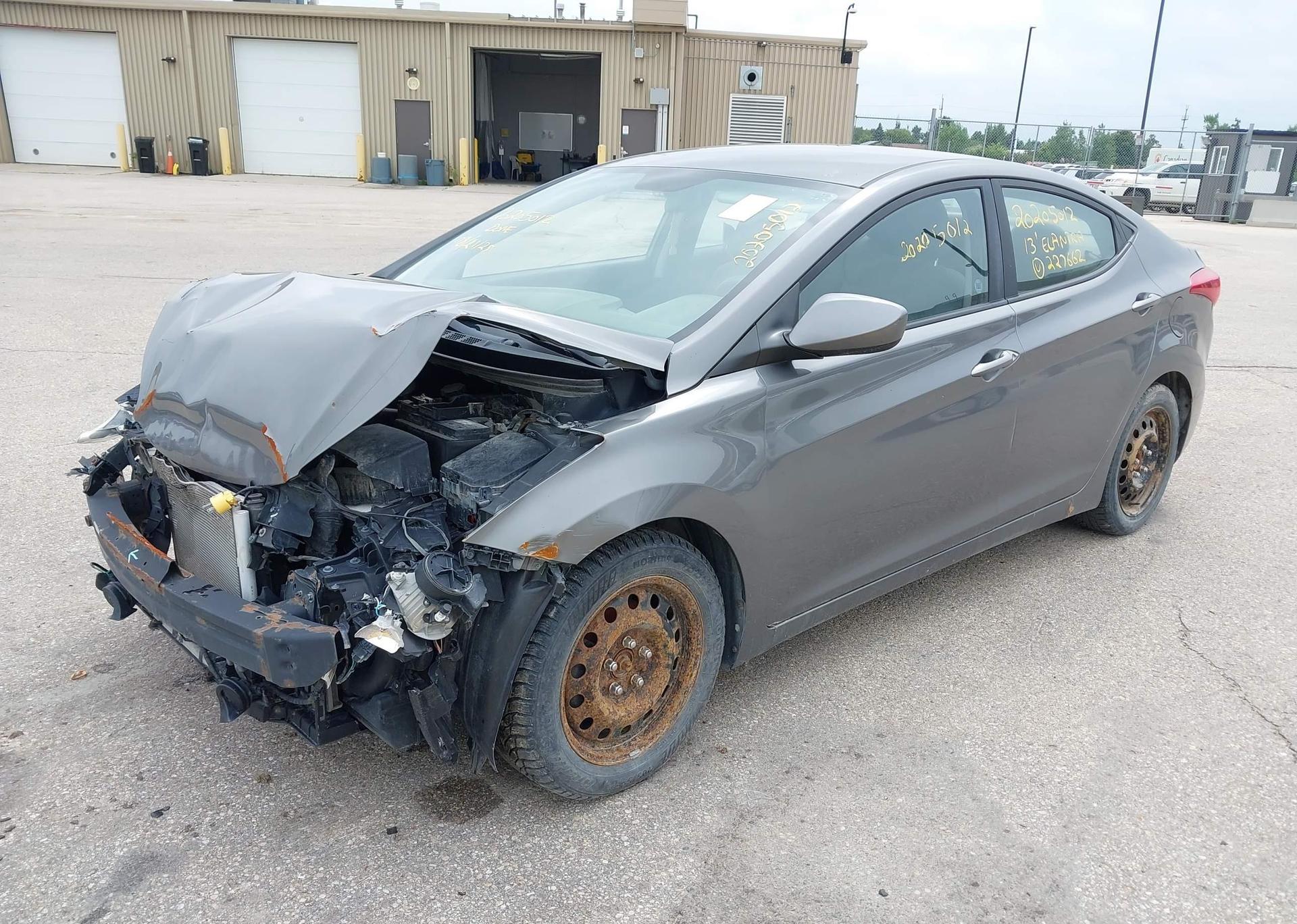 2013 HYUNDAI ELANTRA GL