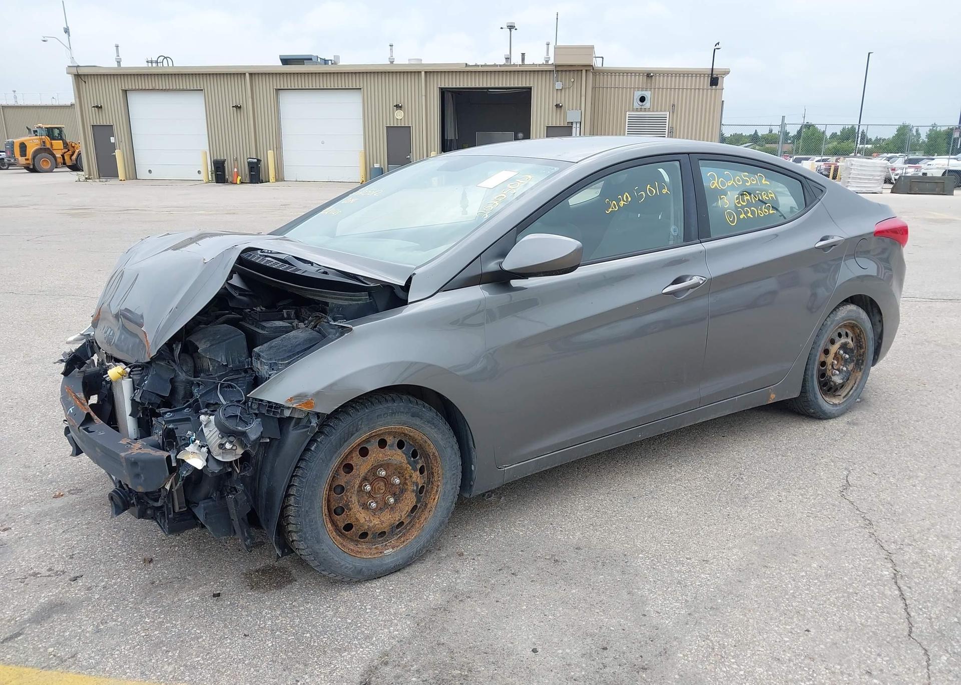 2013 HYUNDAI ELANTRA GL