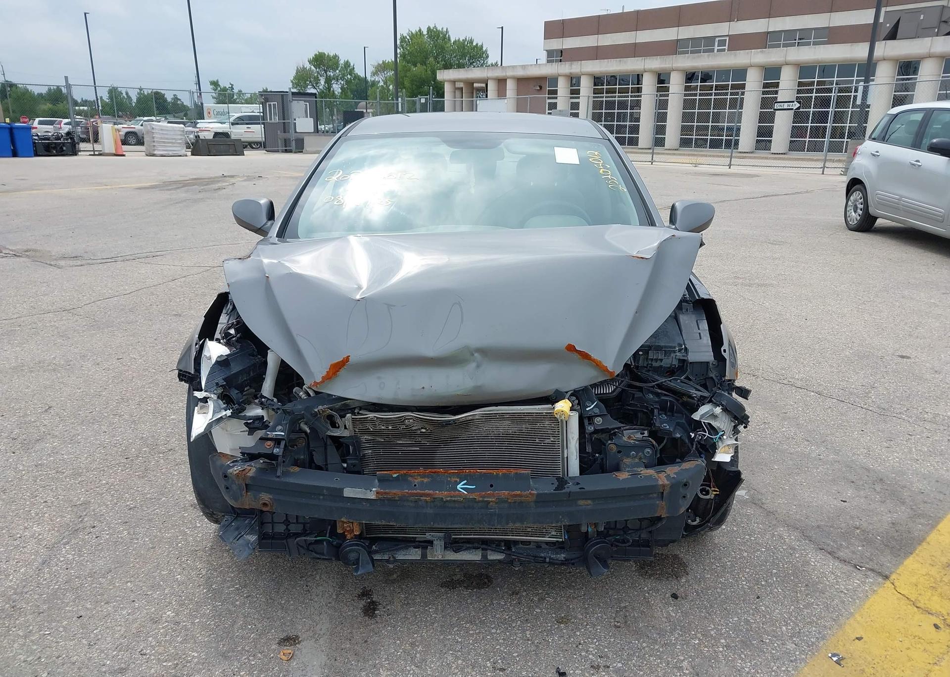 2013 HYUNDAI ELANTRA GL