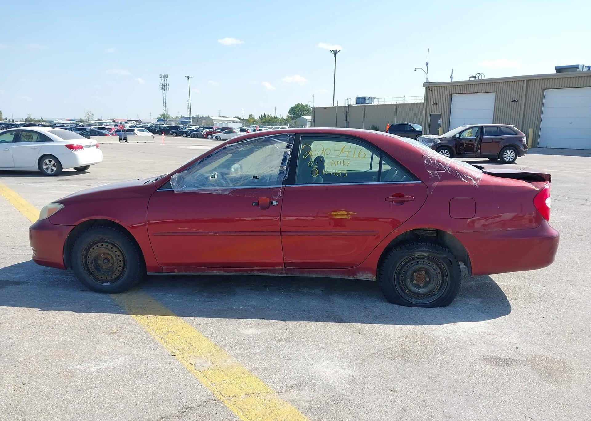 2002 TOYOTA CAMRY LE