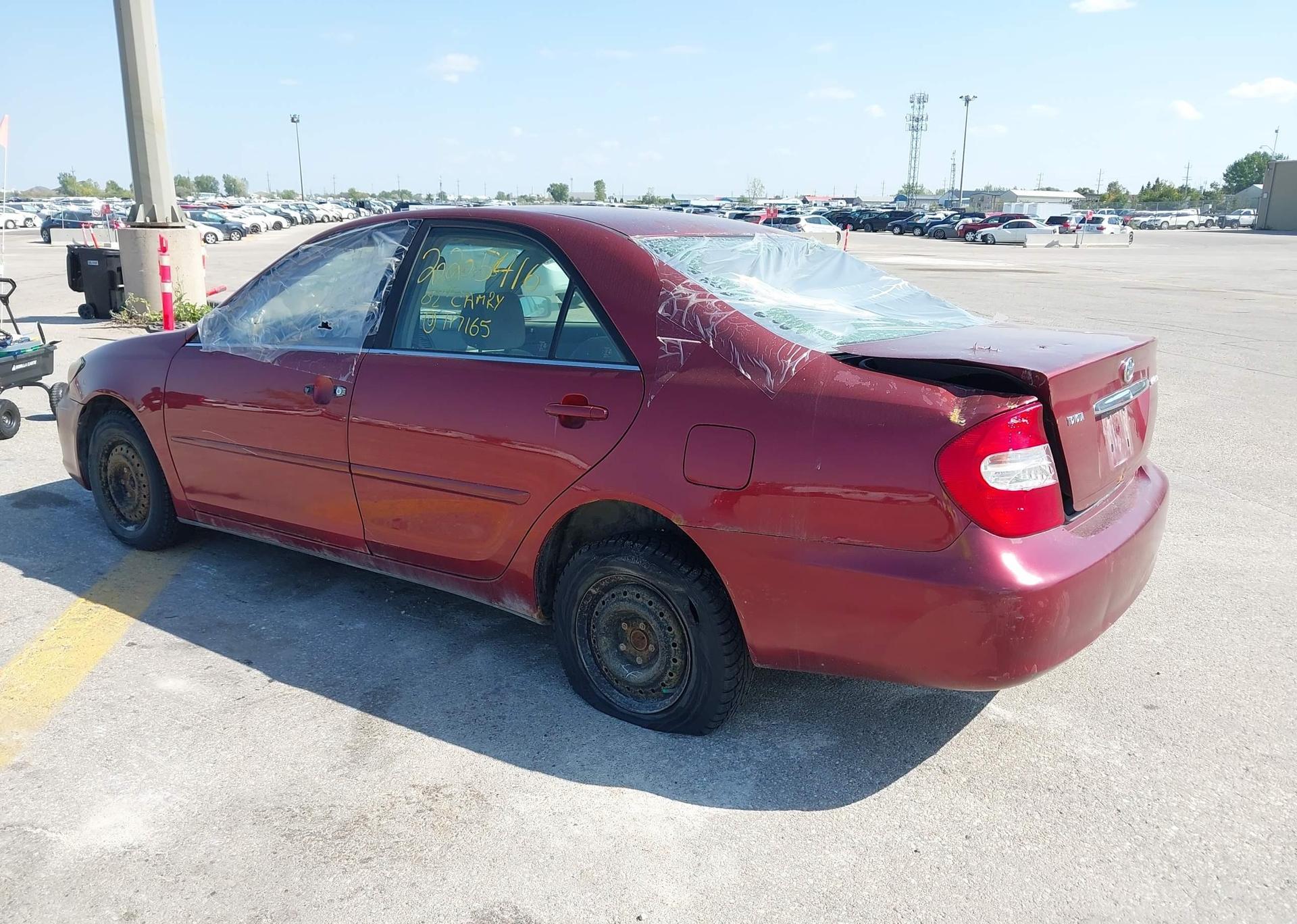 2002 TOYOTA CAMRY LE