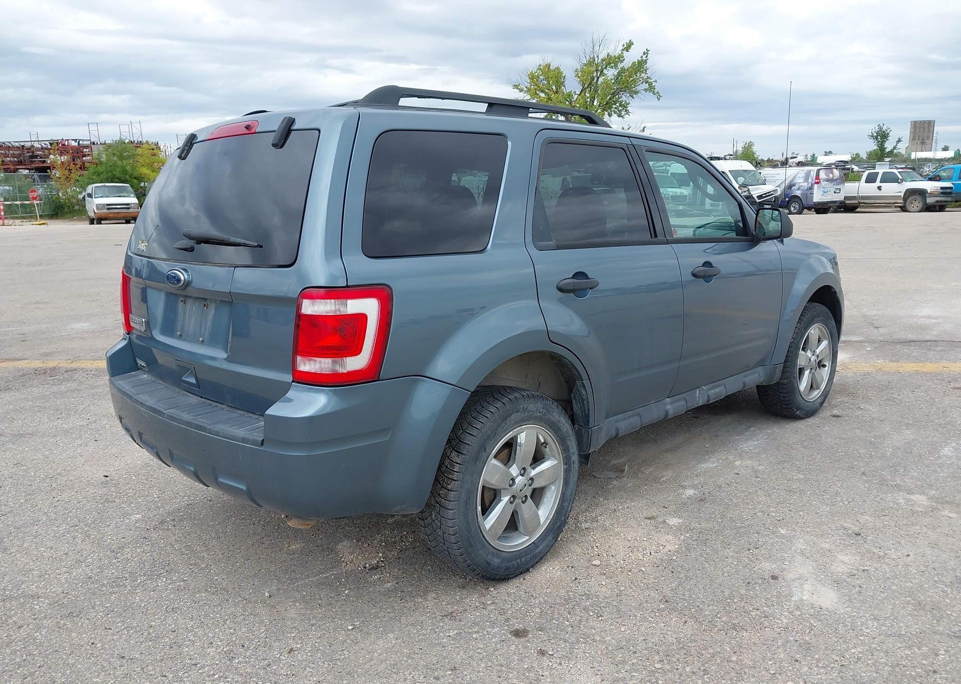 2012 FORD ESCAPE XLT
