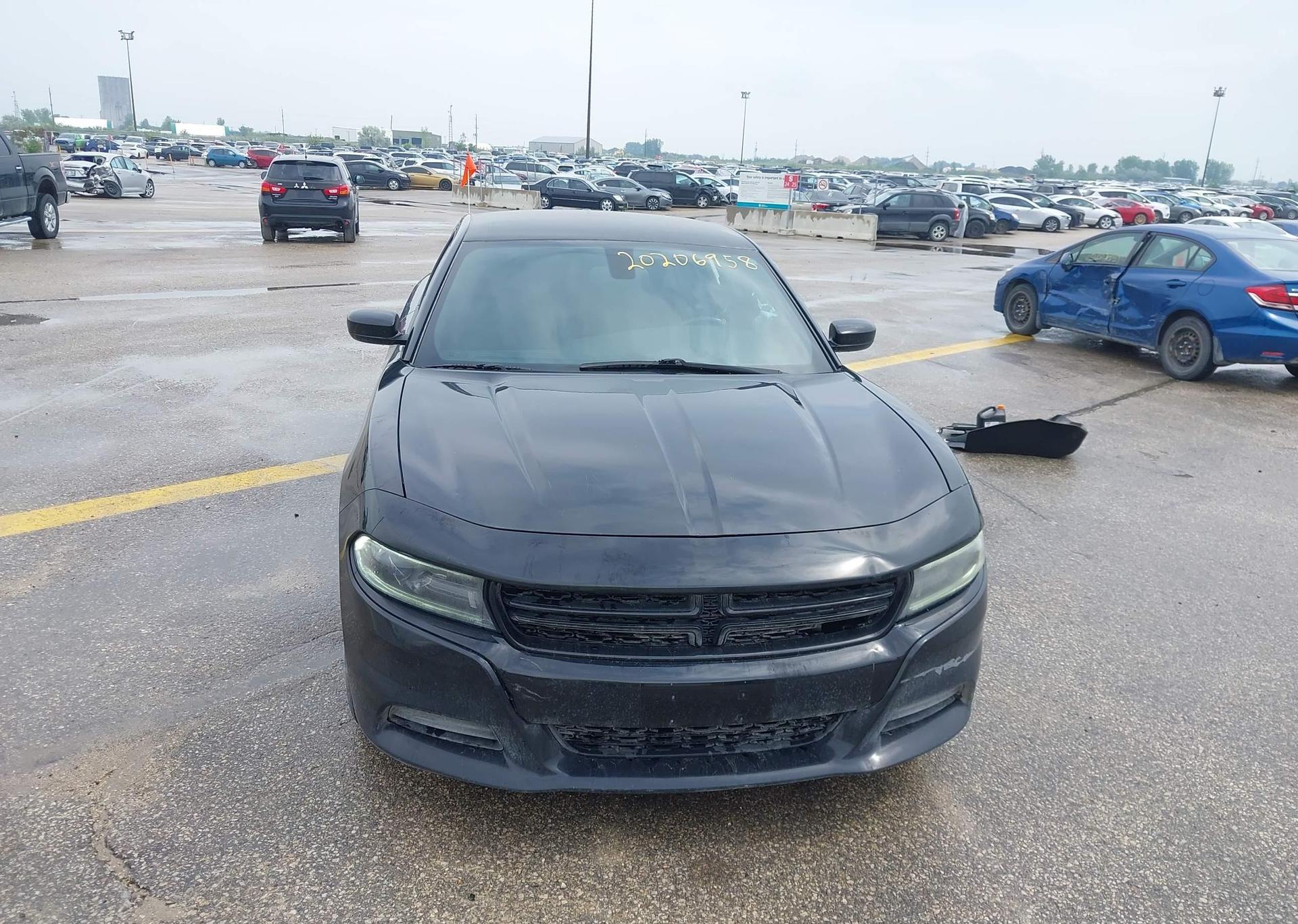 2018 DODGE CHARGER SE V8