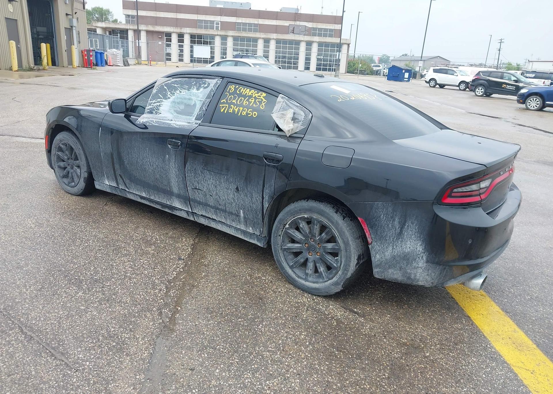 2018 DODGE CHARGER SE V8