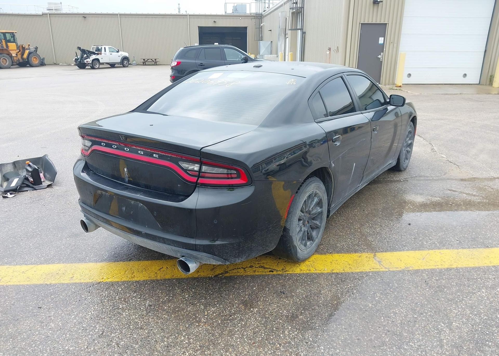 2018 DODGE CHARGER SE V8