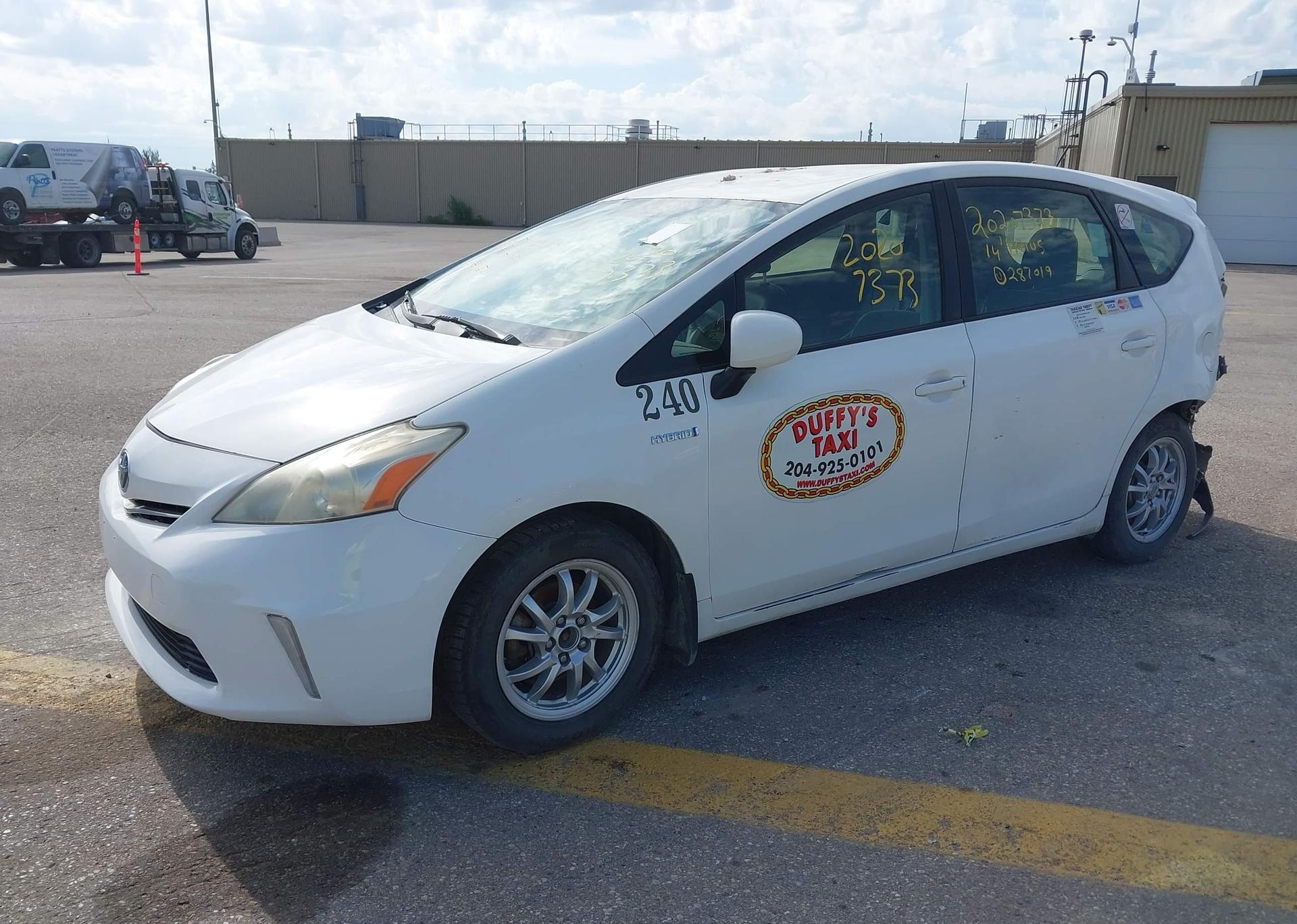 2014 TOYOTA PRIUS V