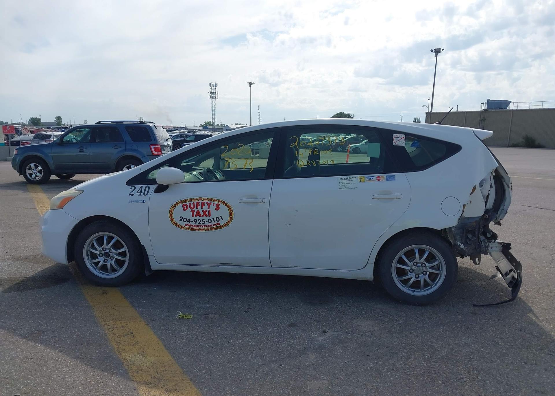 2014 TOYOTA PRIUS V