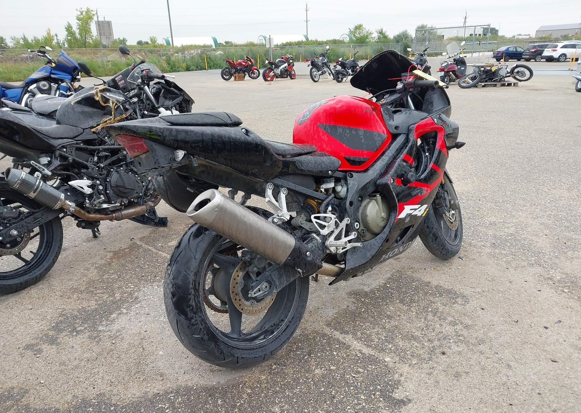 2002 HONDA CBR600F