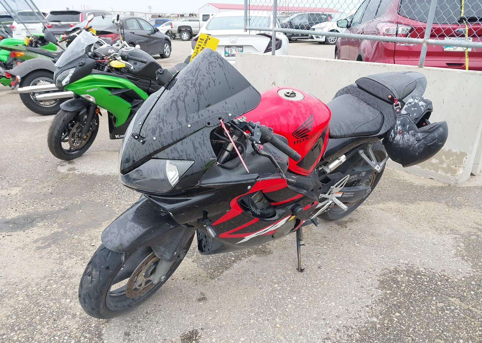 2002 HONDA CBR600F