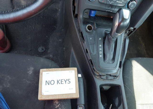 2015 FORD FOCUS SE