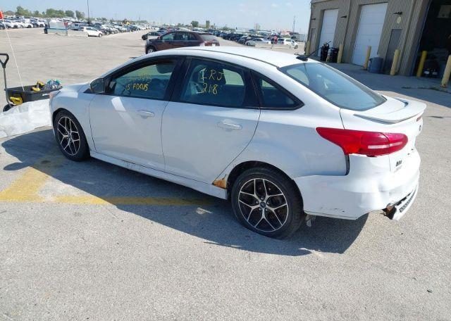 2015 FORD FOCUS SE