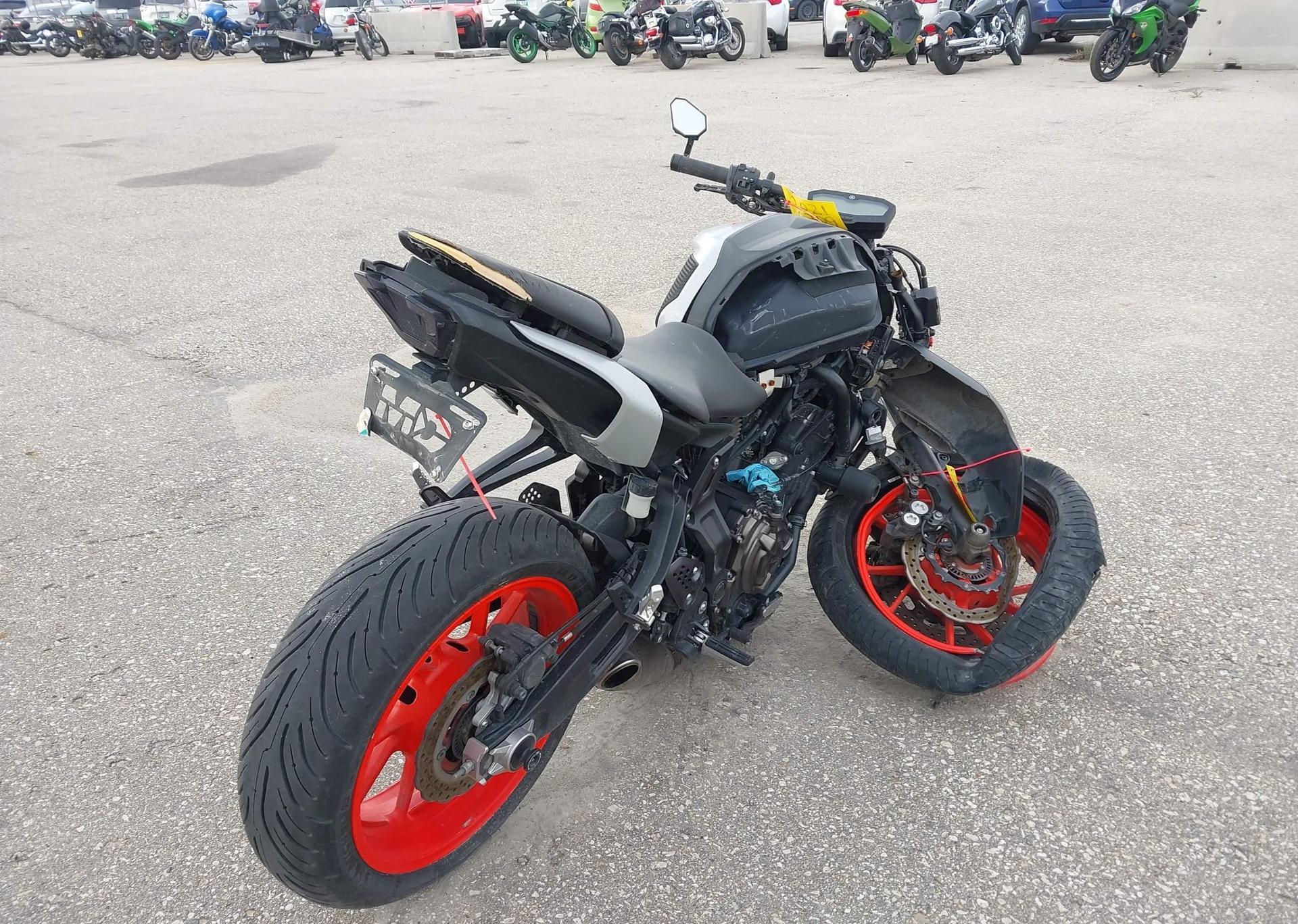 2019 YAMAHA MT-07