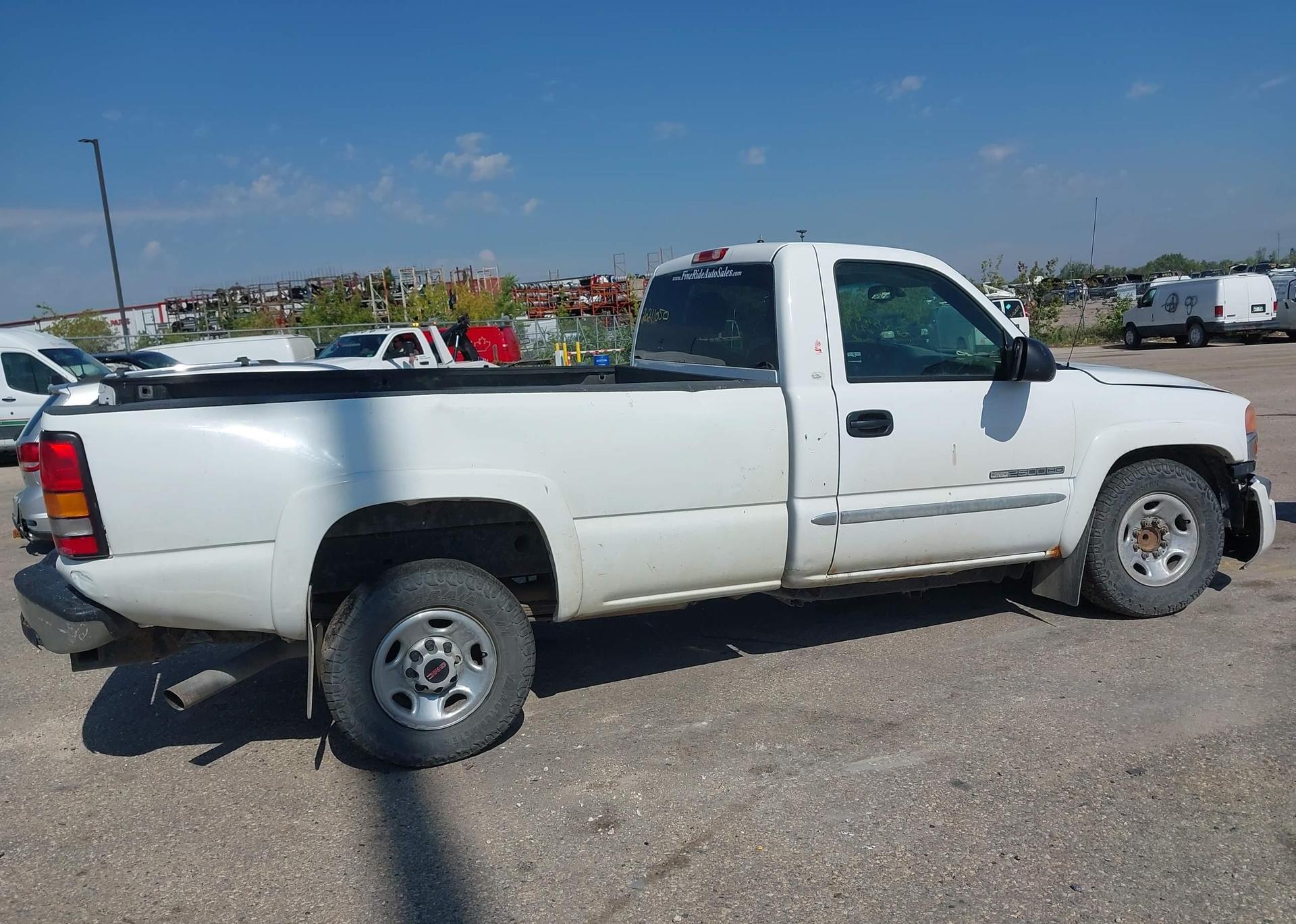 2005 GMC SIERRA 2500 HD PICKUP