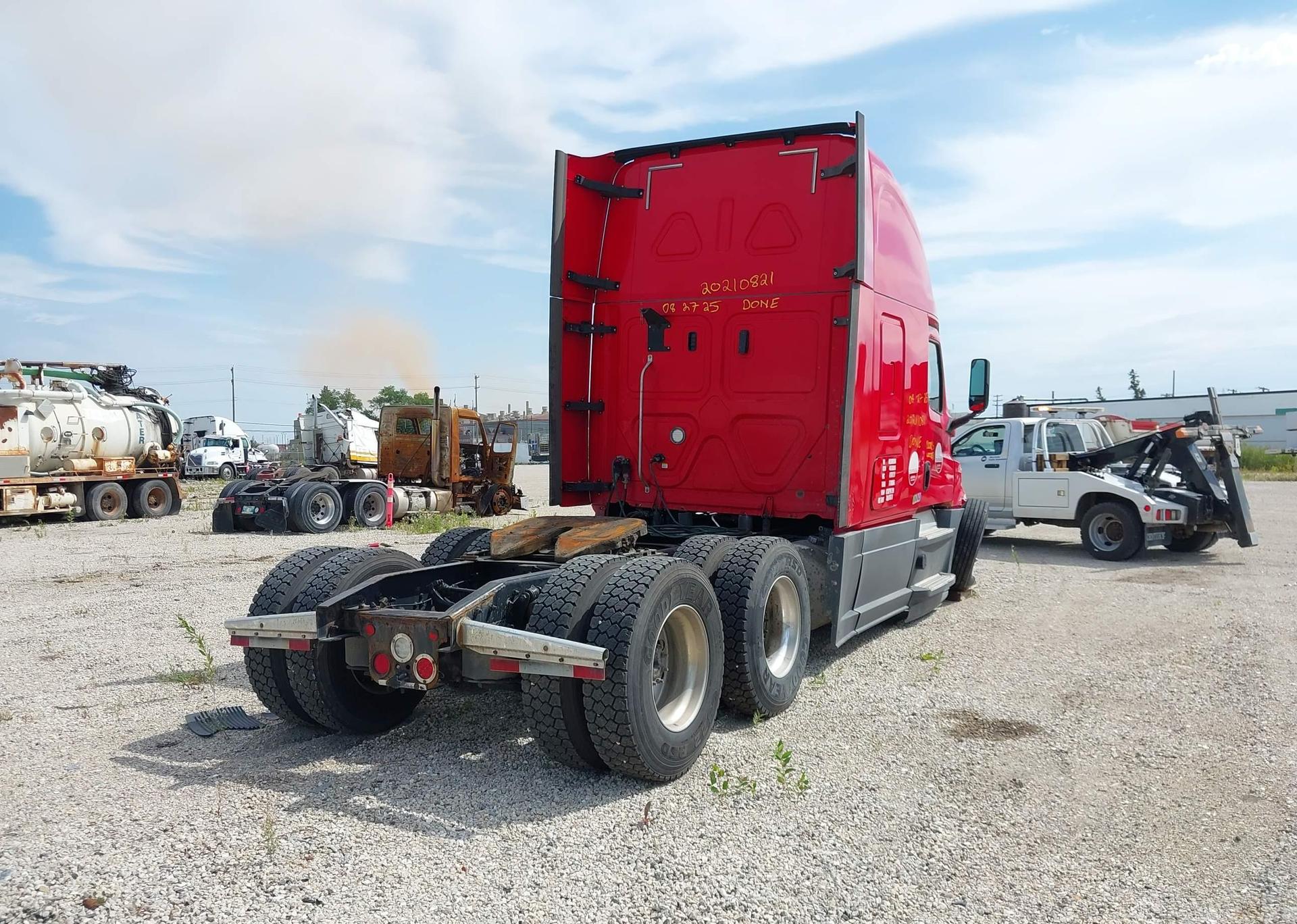 2019 FREIGHTLINER CASCADIA