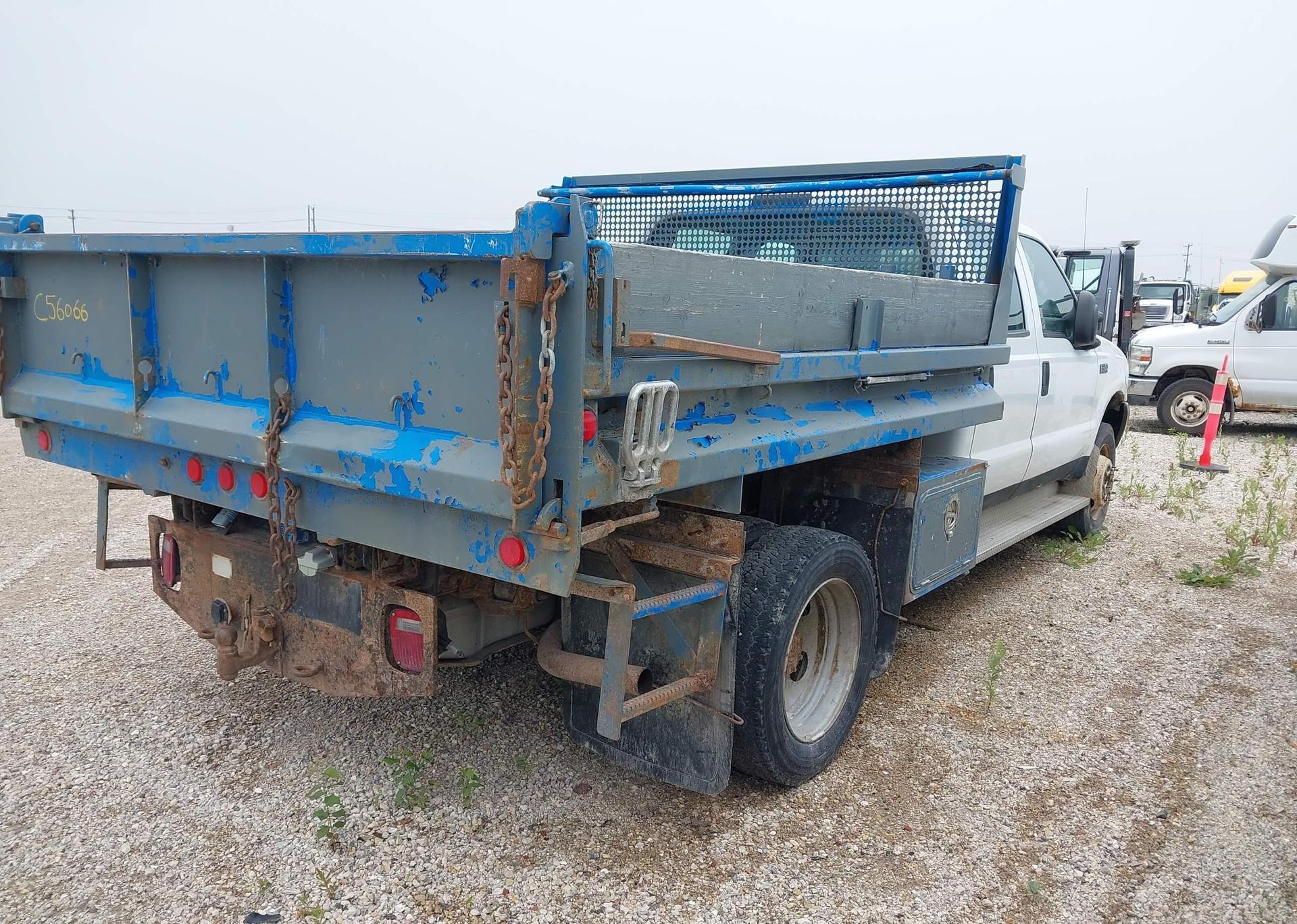 2002 FORD F450 SD XL CREW CAB