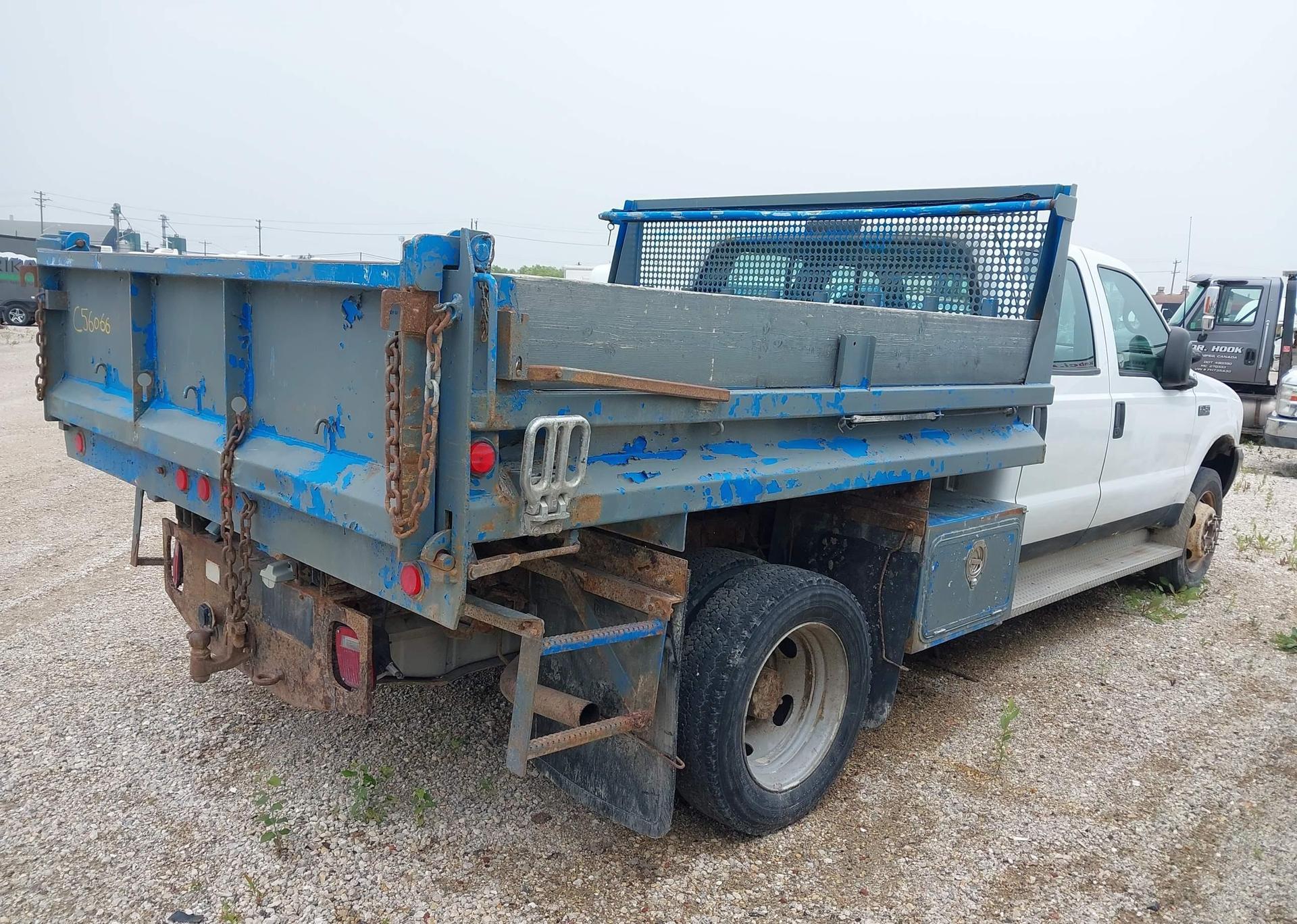 2002 FORD F450 SD XL CREW CAB