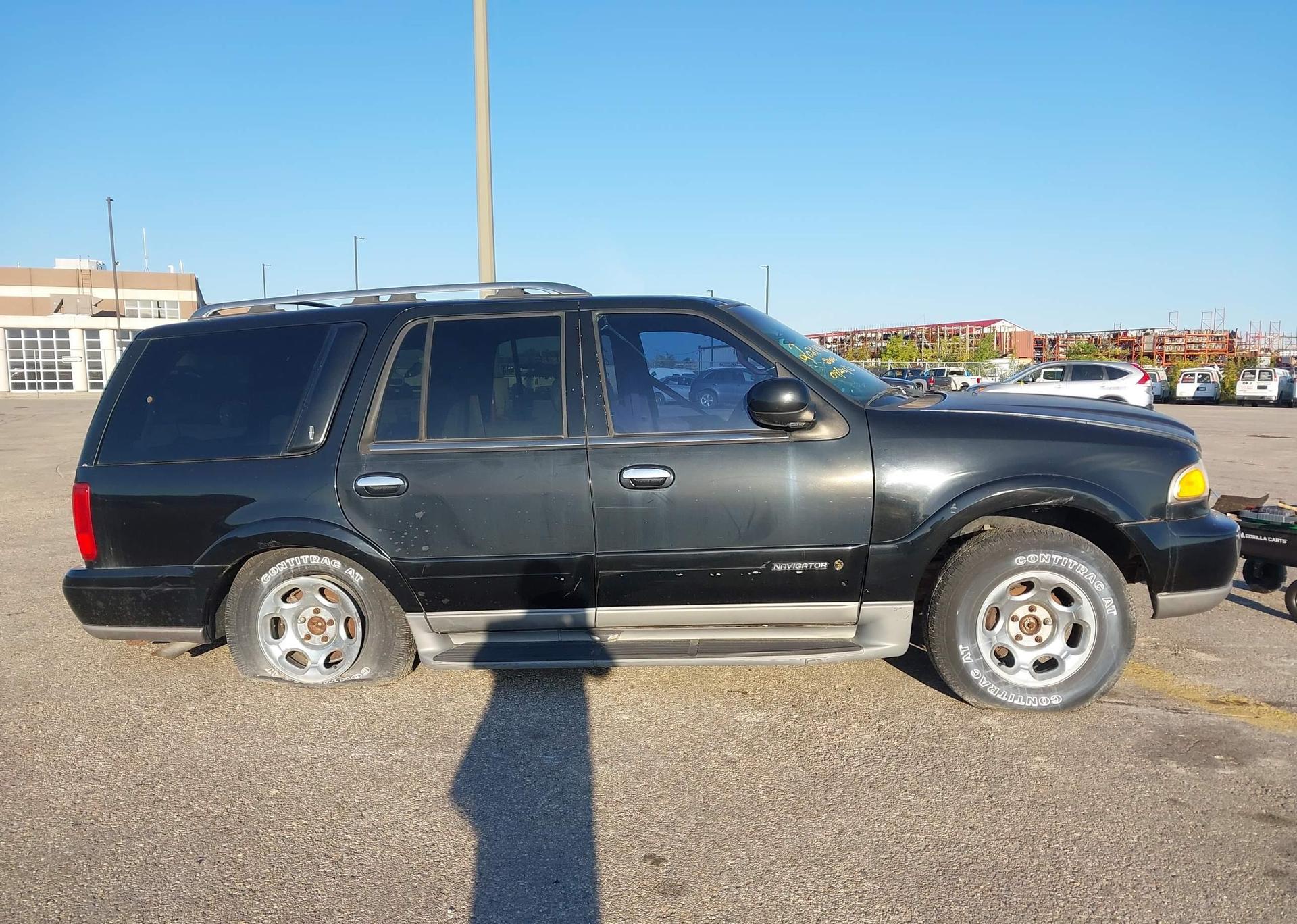 2000 LINCOLN NAVIGATOR