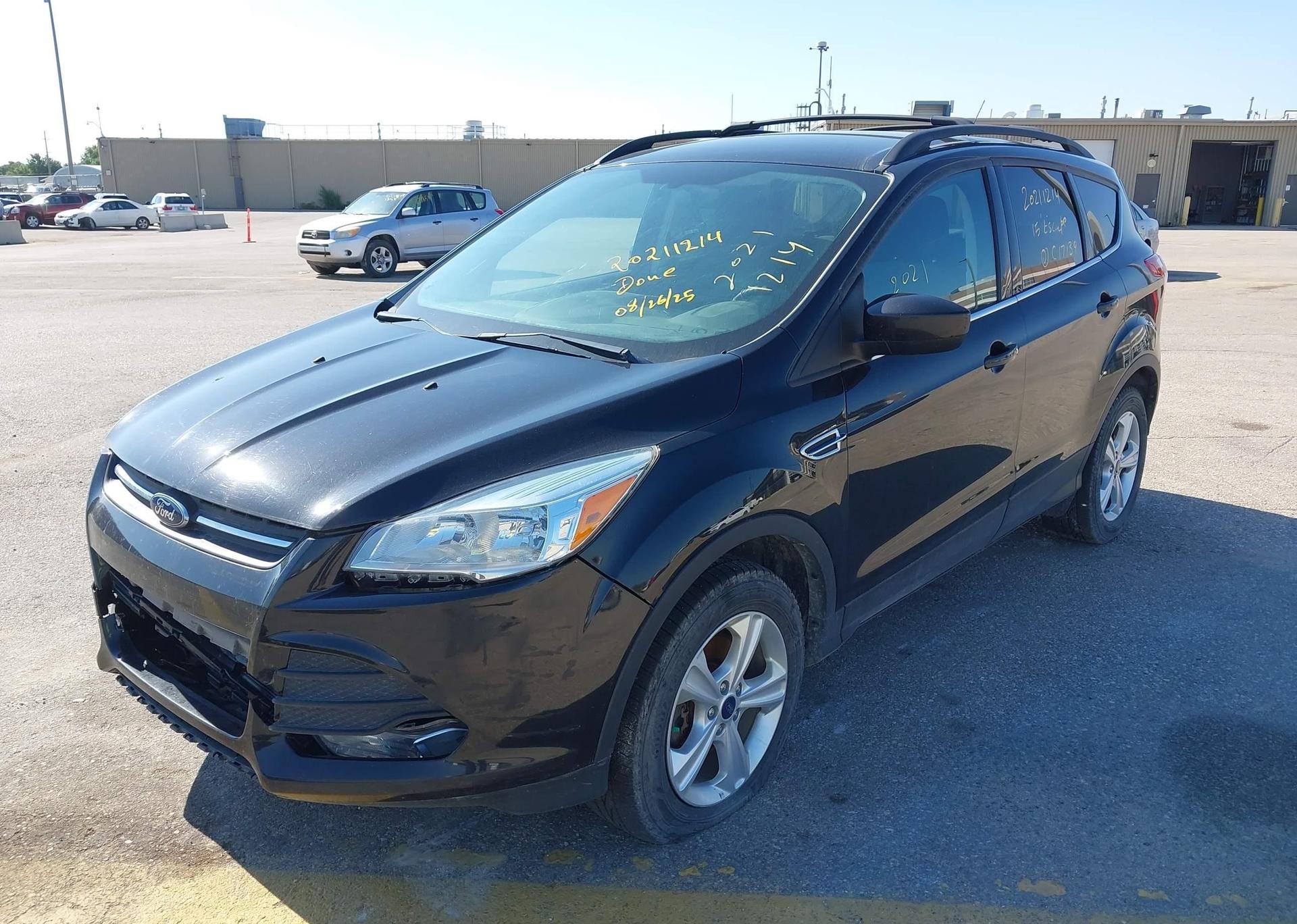 2015 FORD ESCAPE SE