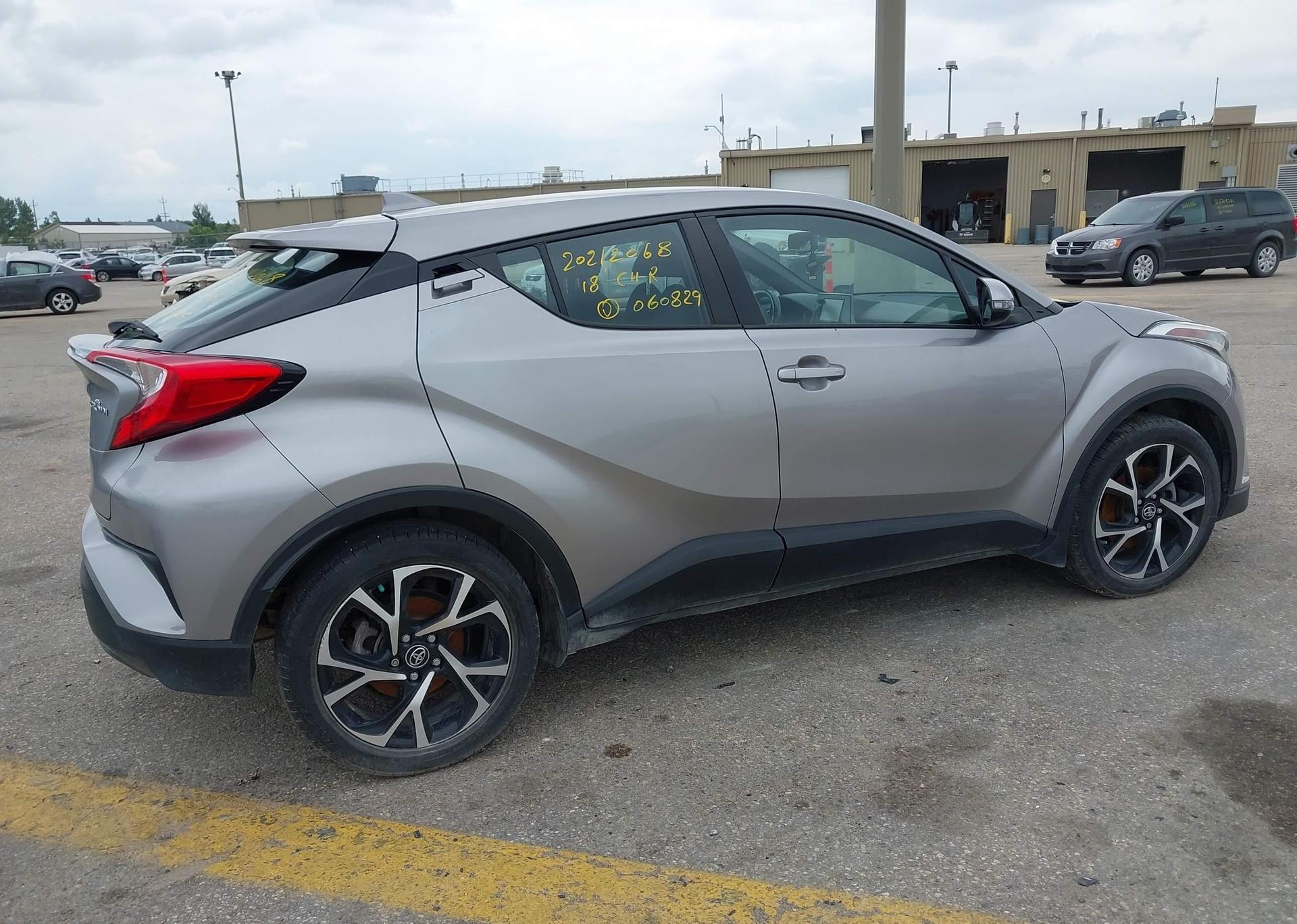 2018 TOYOTA C-HR XLE