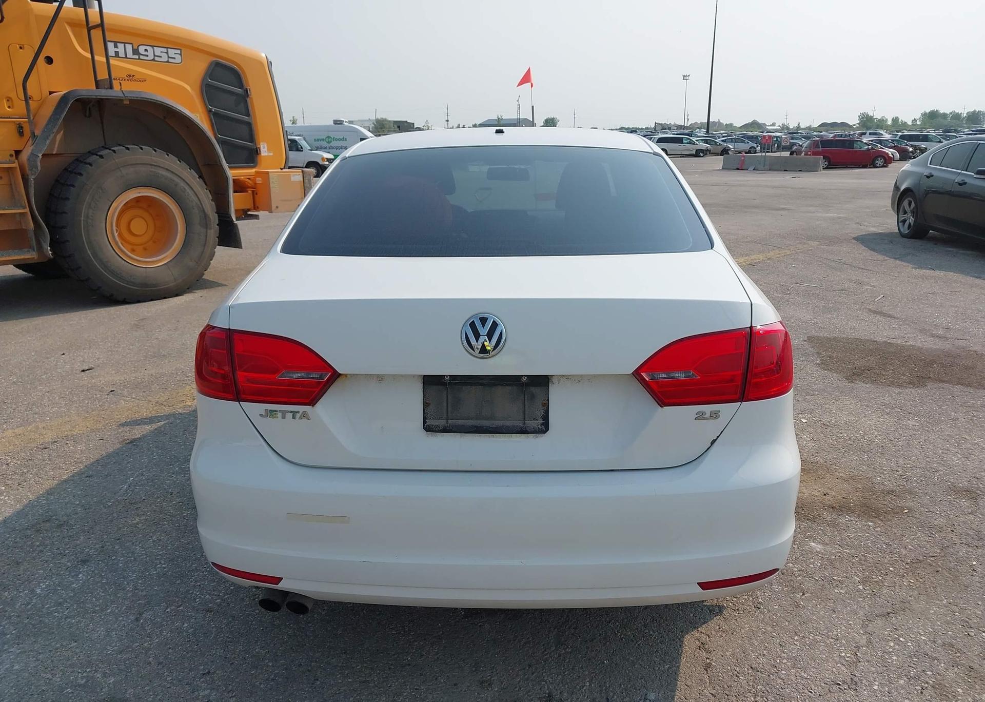 2011 VOLKSWAGEN JETTA 2.5