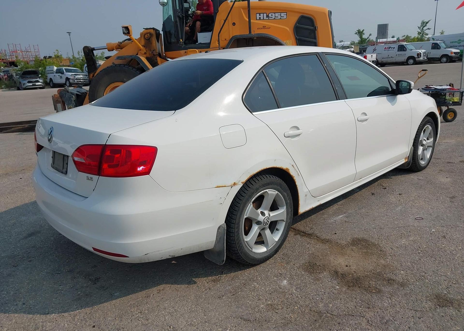 2011 VOLKSWAGEN JETTA 2.5