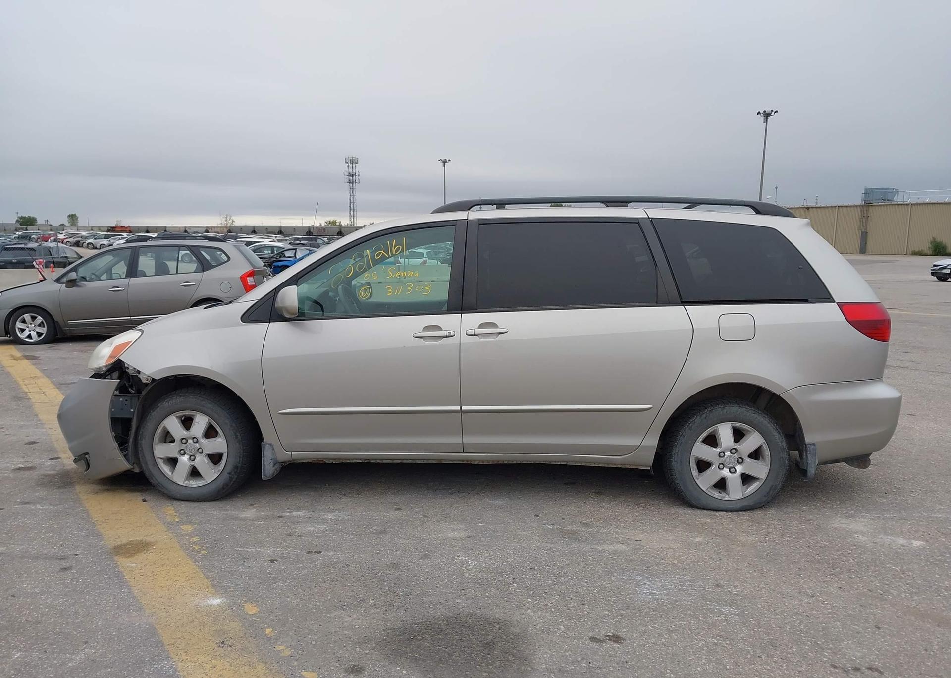 2005 TOYOTA SIENNA CE V6