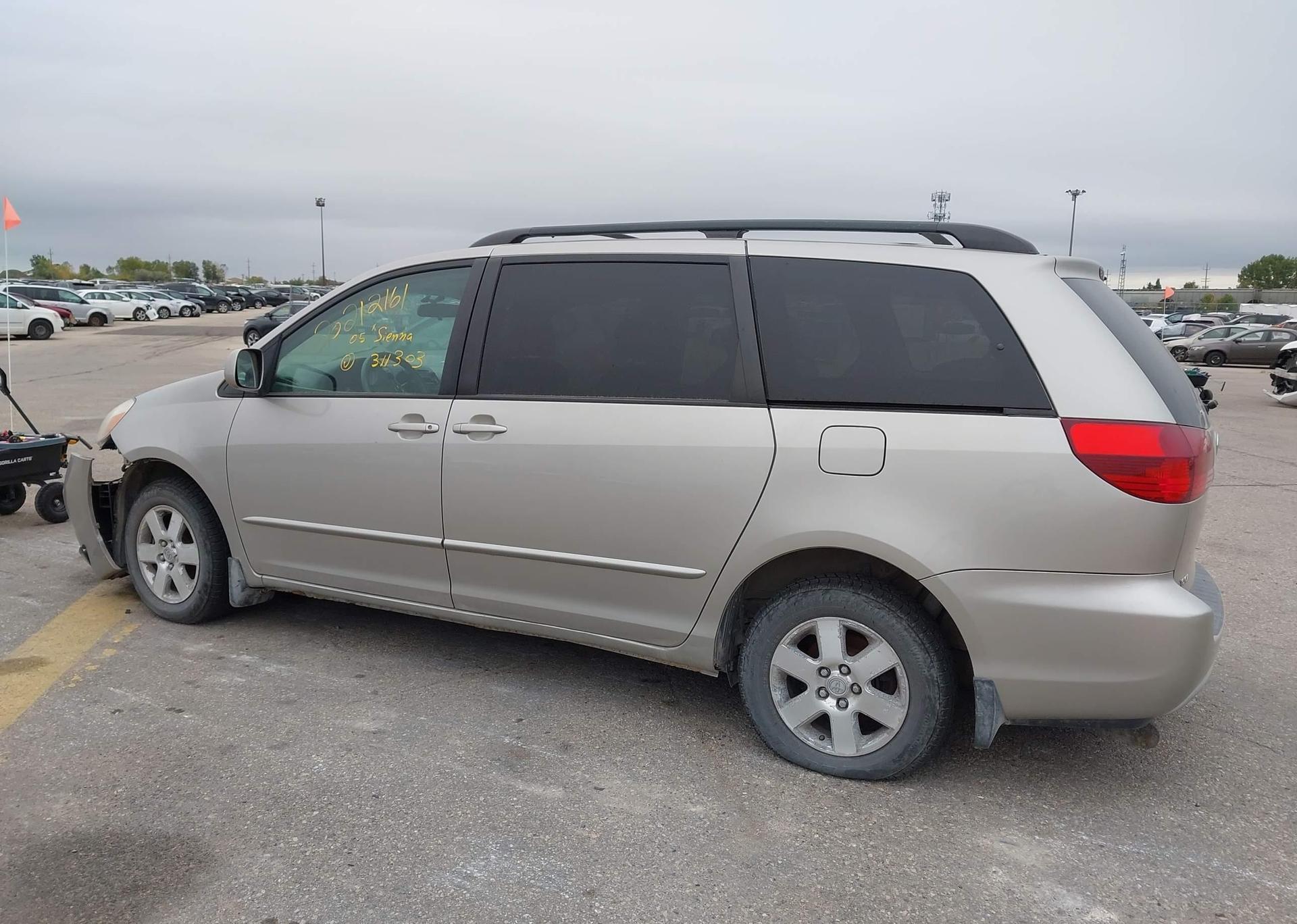 2005 TOYOTA SIENNA CE V6