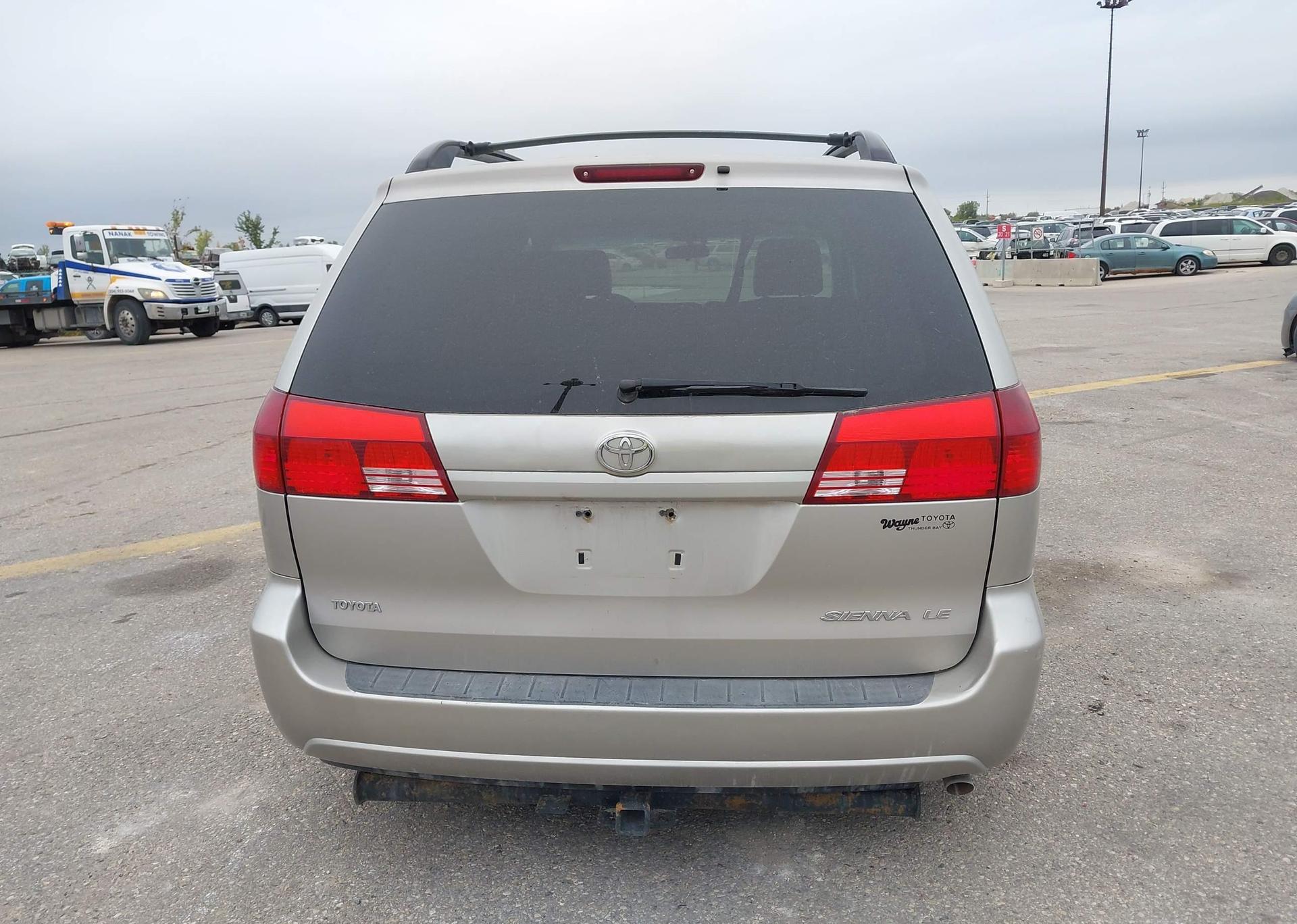 2005 TOYOTA SIENNA CE V6