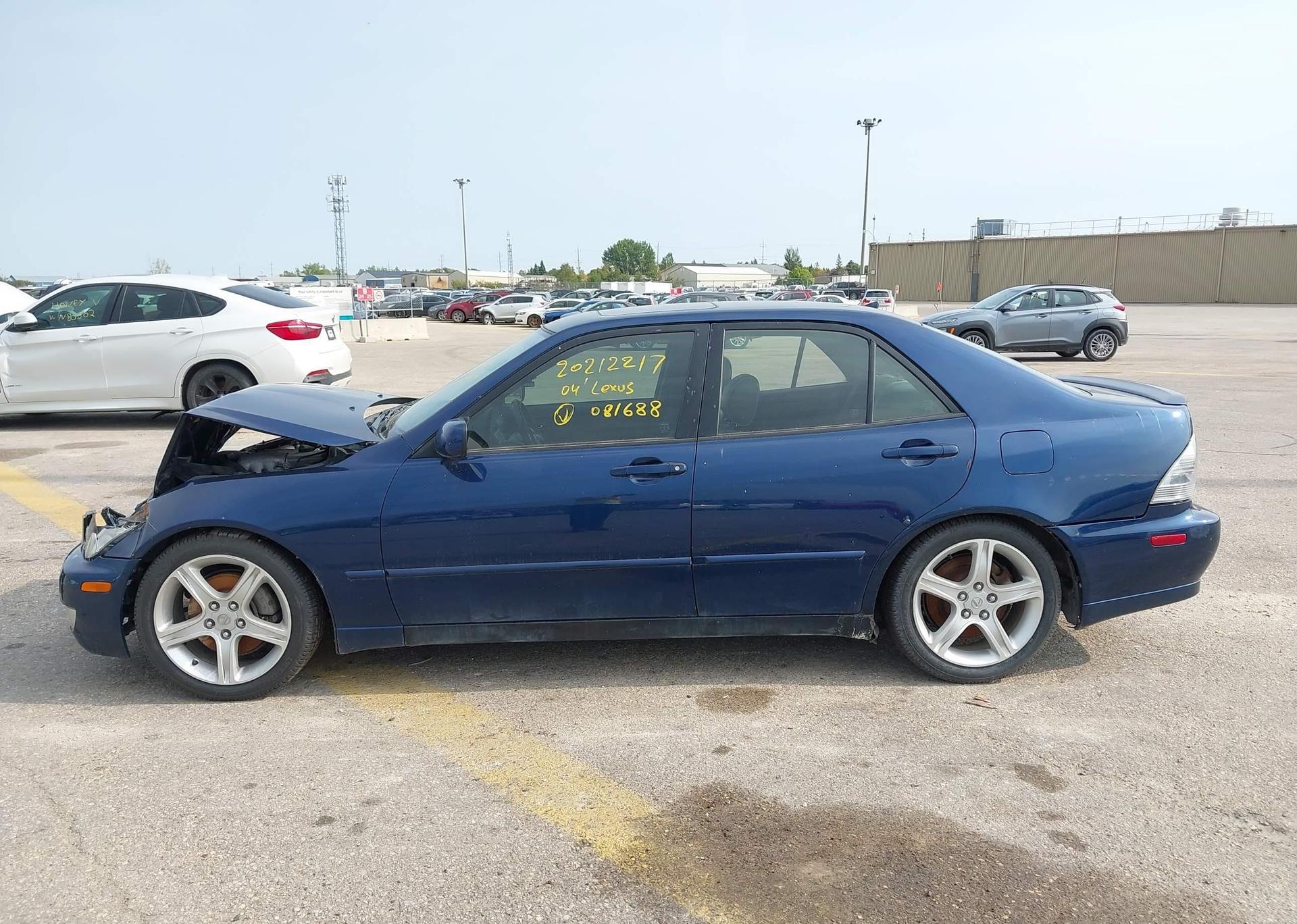 2004 LEXUS IS 300
