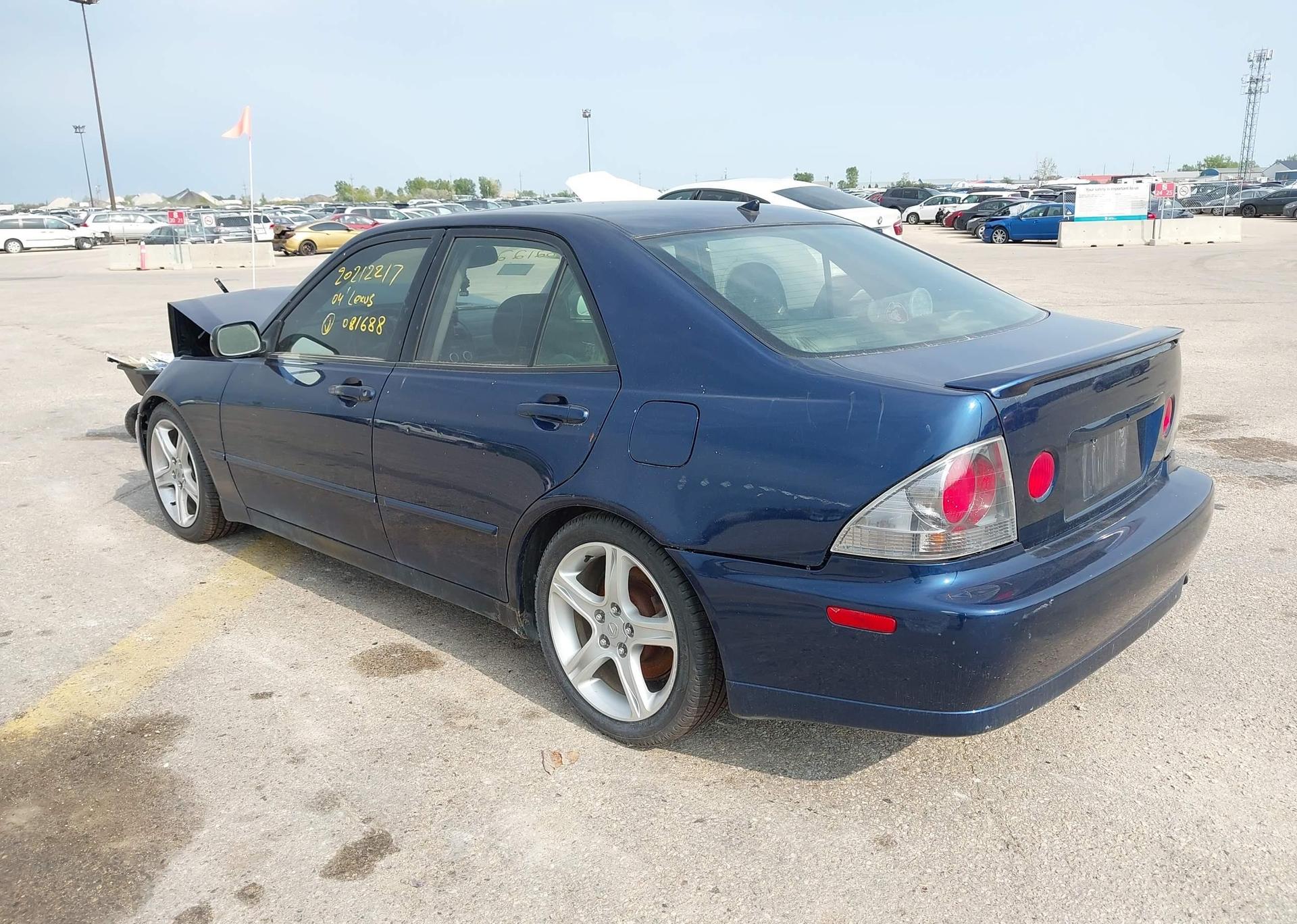 2004 LEXUS IS 300
