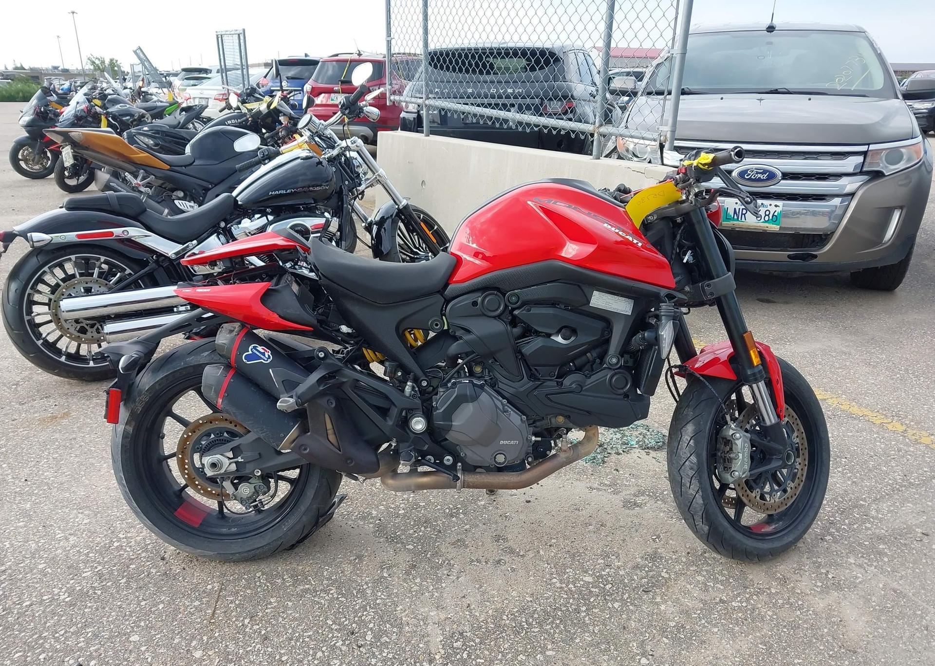 2023 DUCATI MONSTER