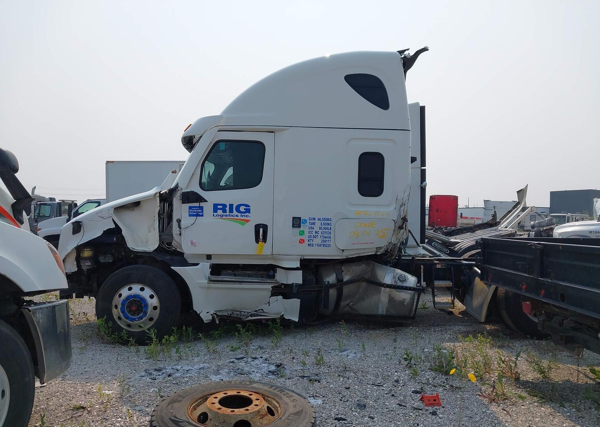 2022 FREIGHTLINER CASCADIA 126