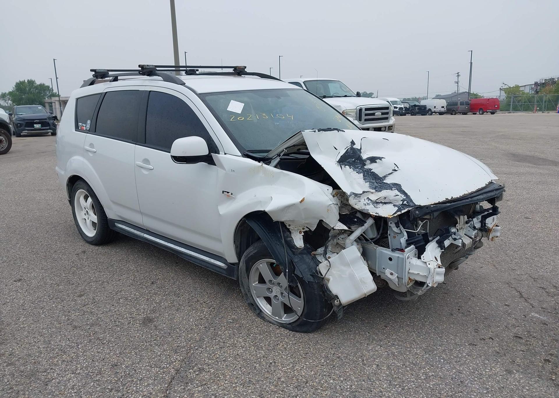 2011 MITSUBISHI OUTLANDER ES