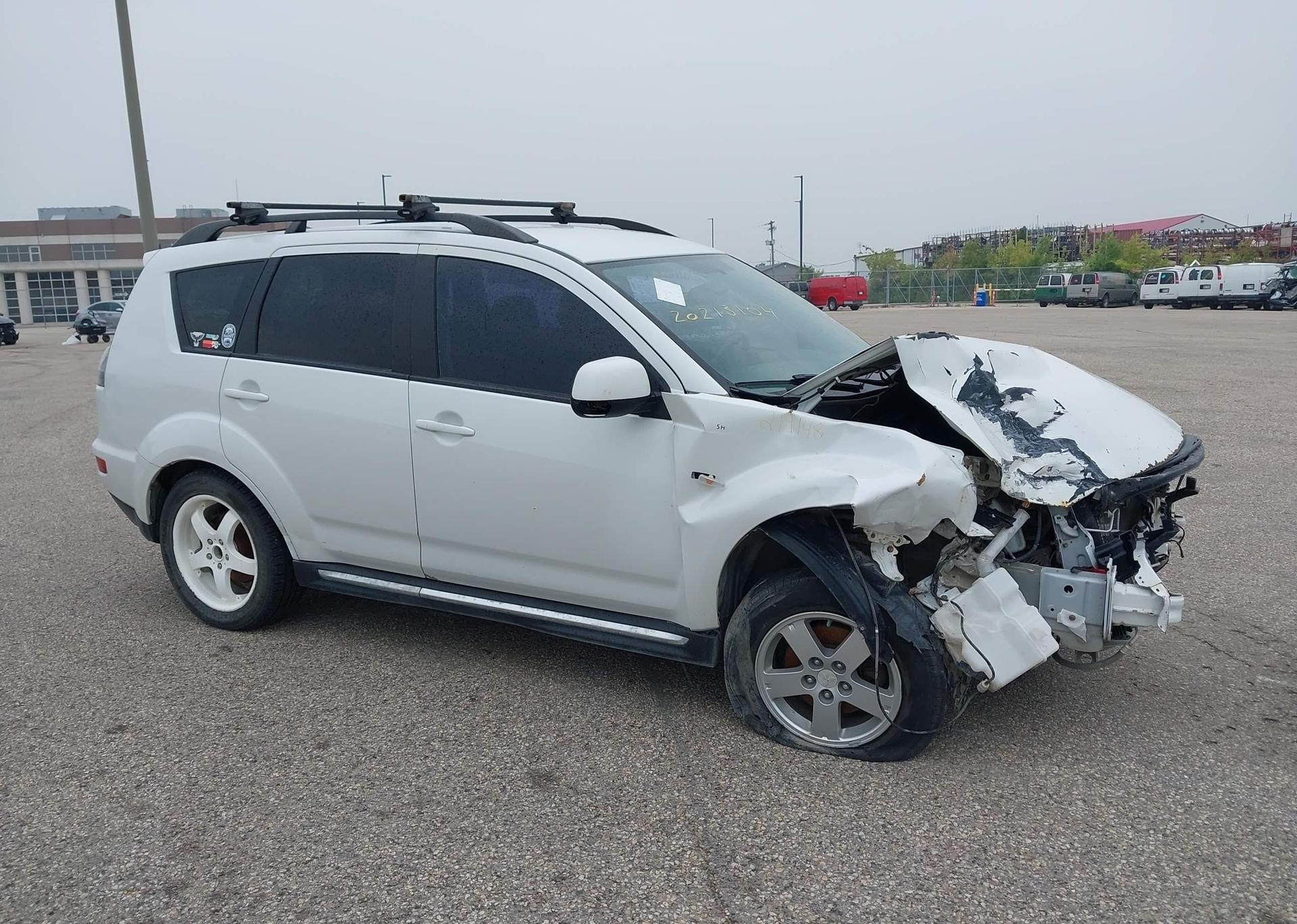 2011 MITSUBISHI OUTLANDER ES