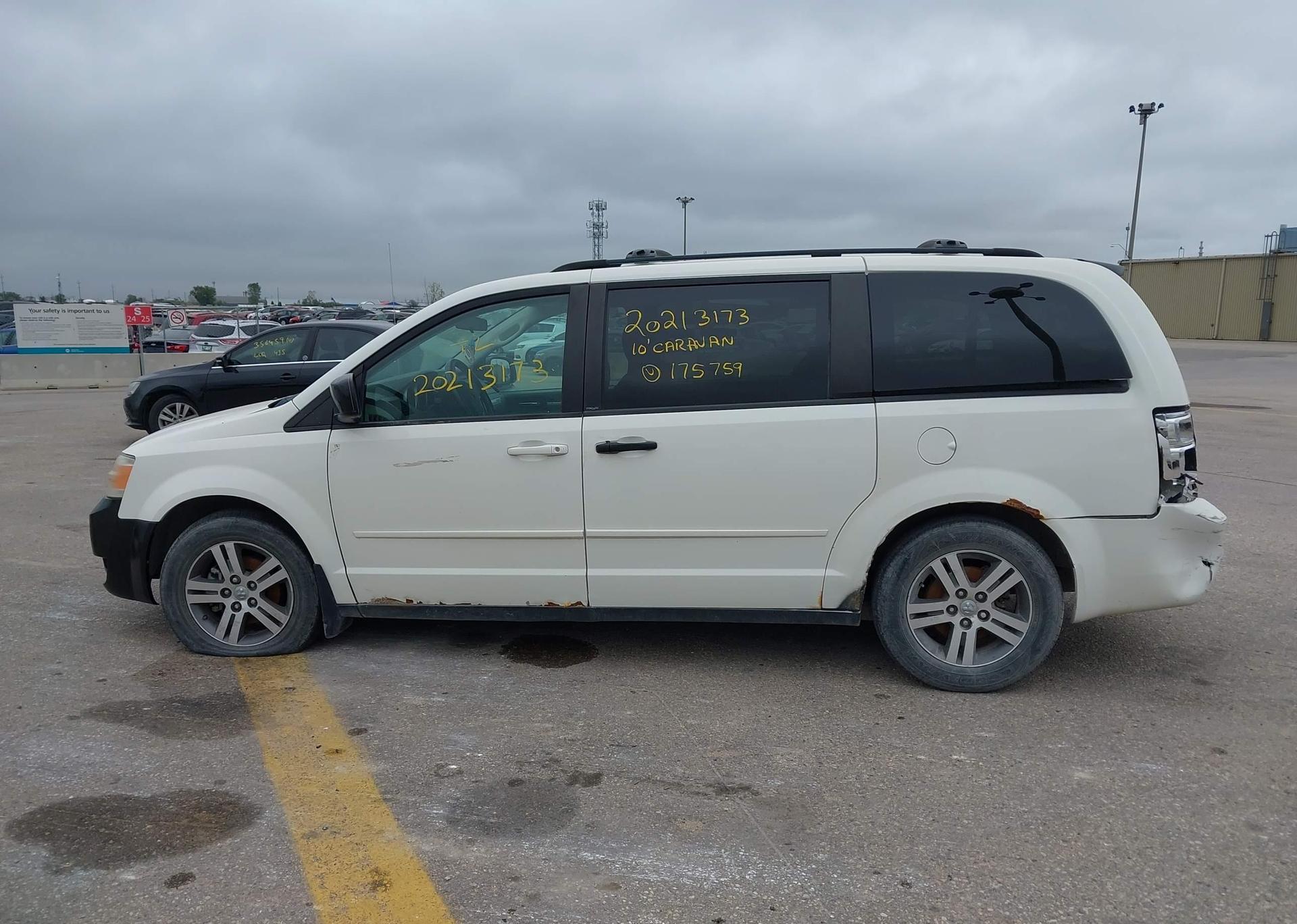 2010 DODGE GRAND CARAVAN SE