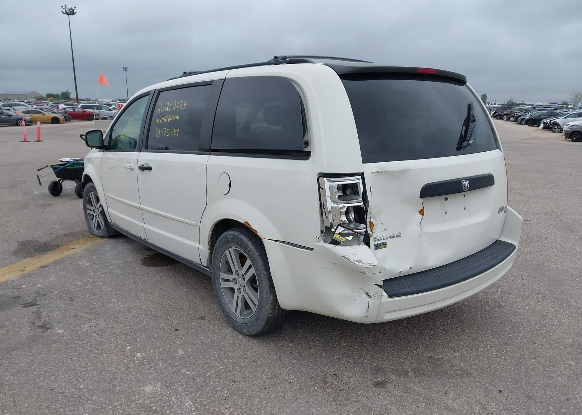 2010 DODGE GRAND CARAVAN SE