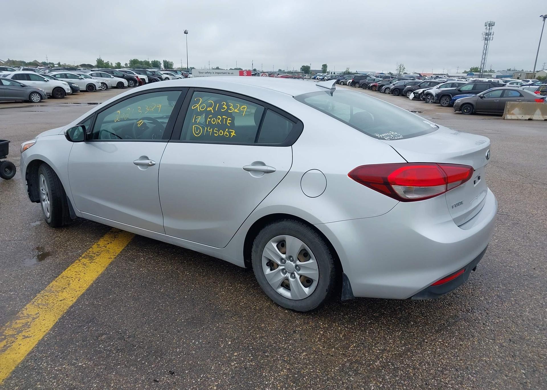 2017 KIA FORTE LX