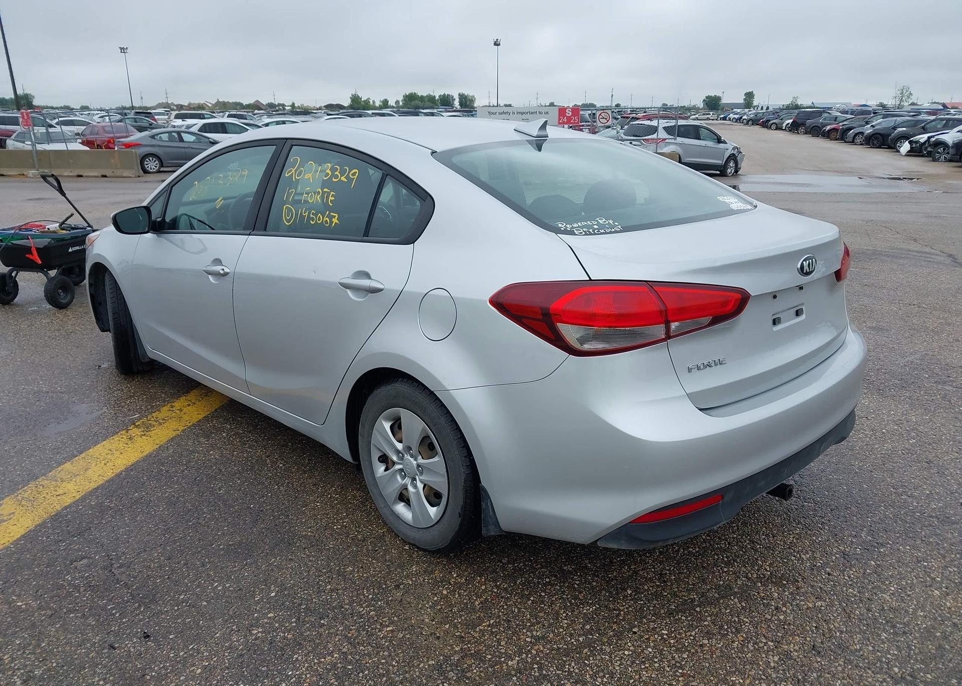 2017 KIA FORTE LX
