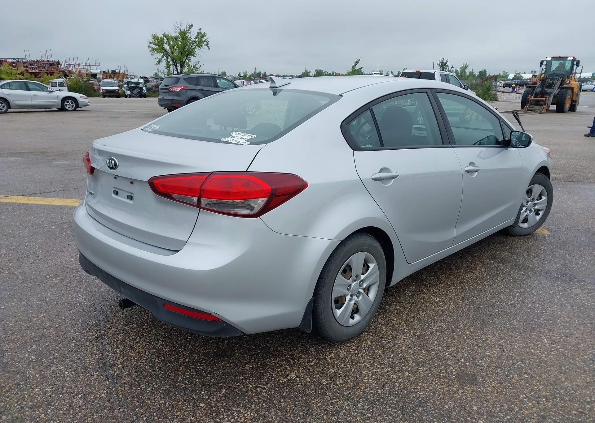 2017 KIA FORTE LX