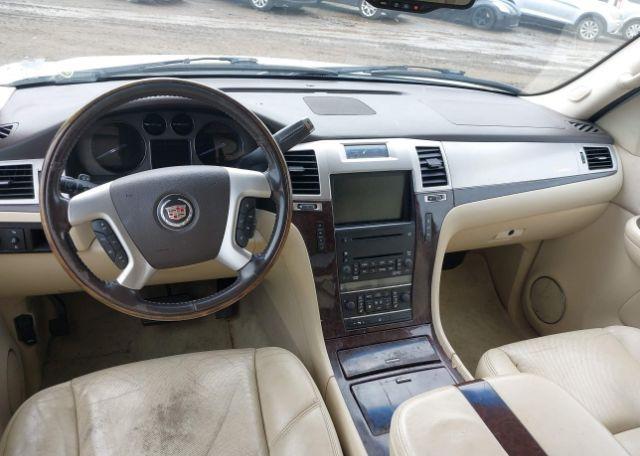 2007 CADILLAC ESCALADE LUXURY