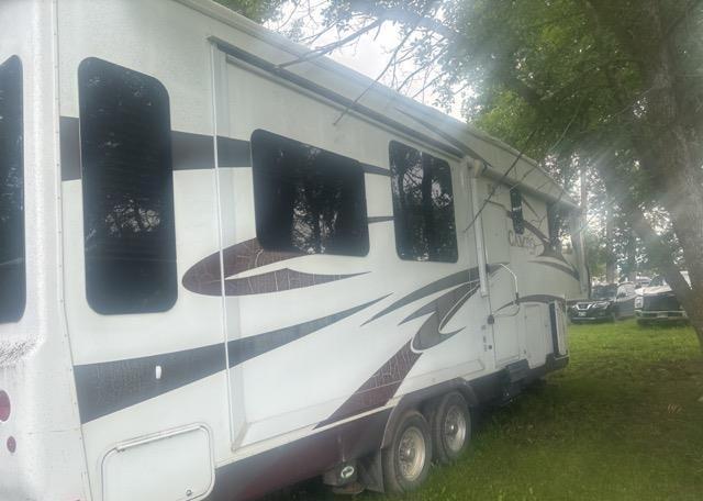 2010 Camper Trailer Cameo