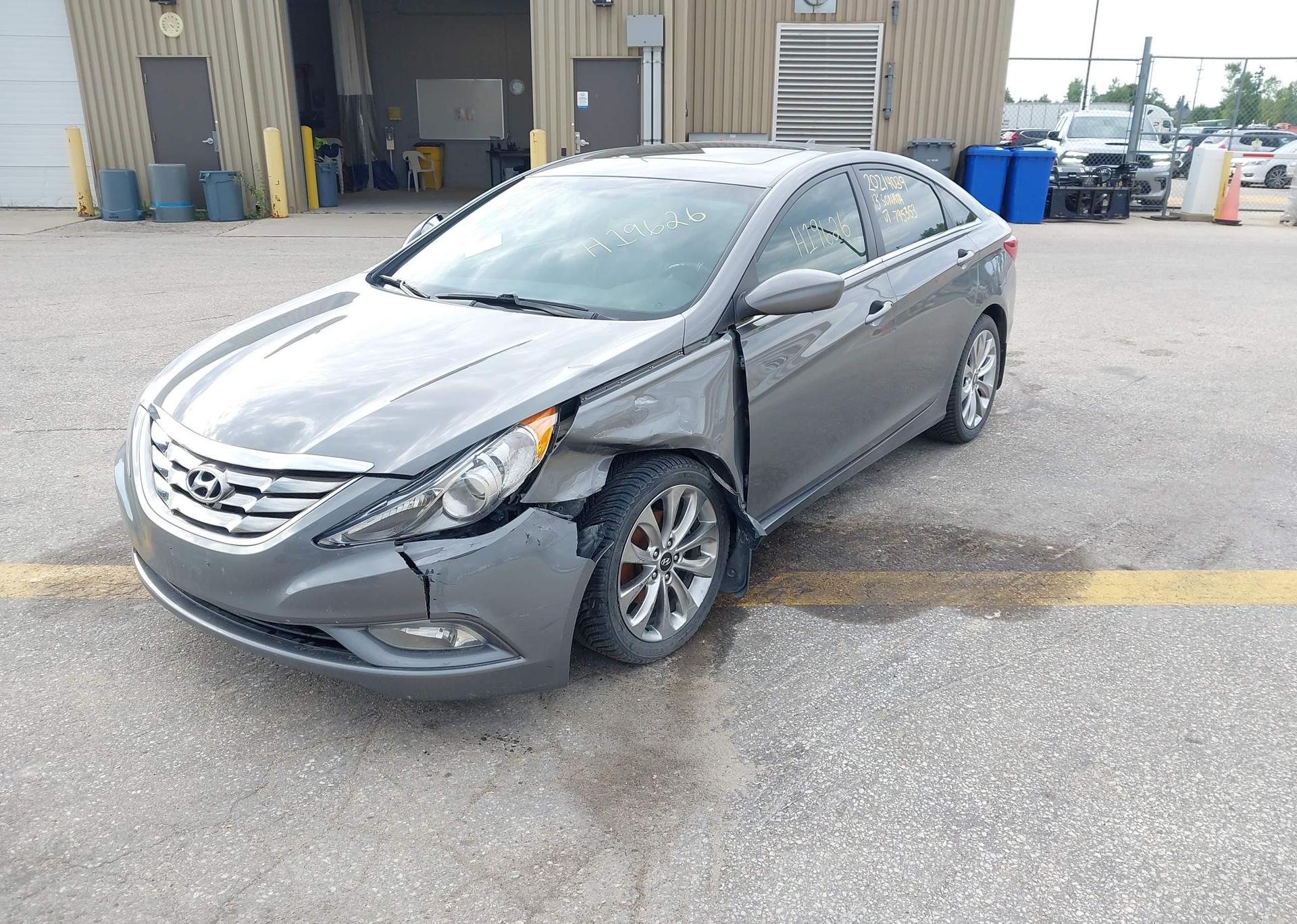 2013 HYUNDAI SONATA SE