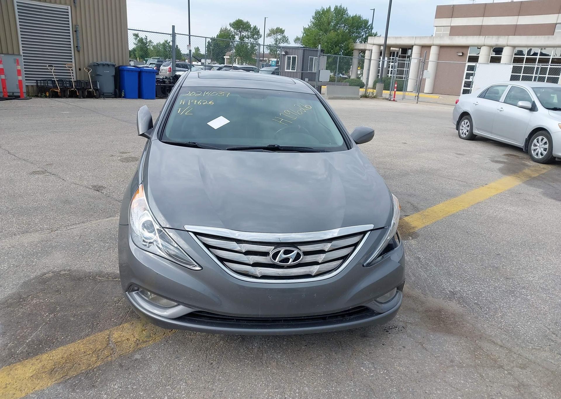 2013 HYUNDAI SONATA SE