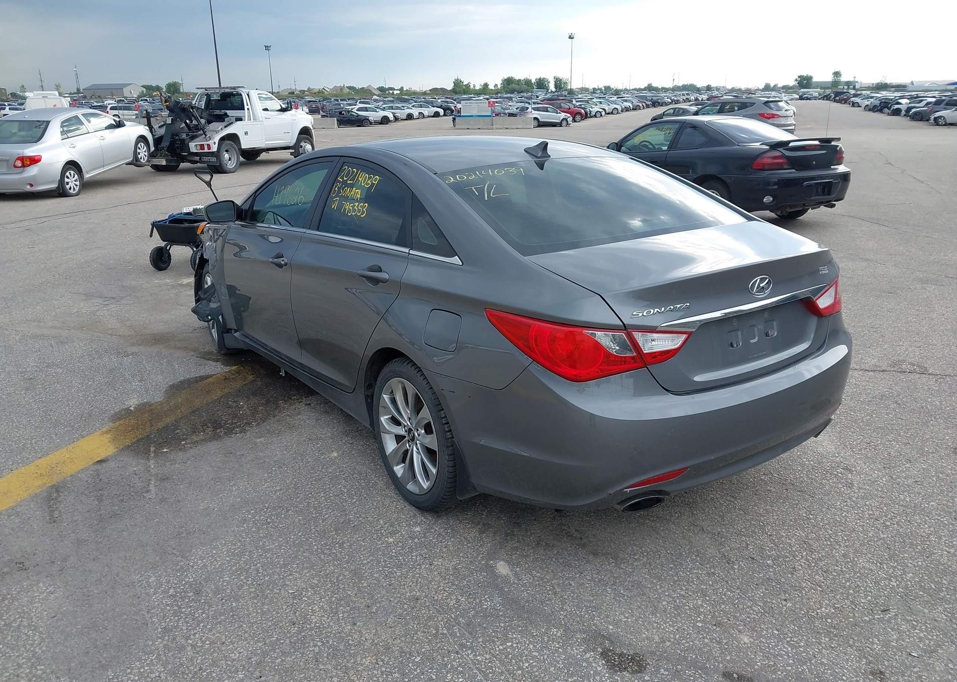 2013 HYUNDAI SONATA SE