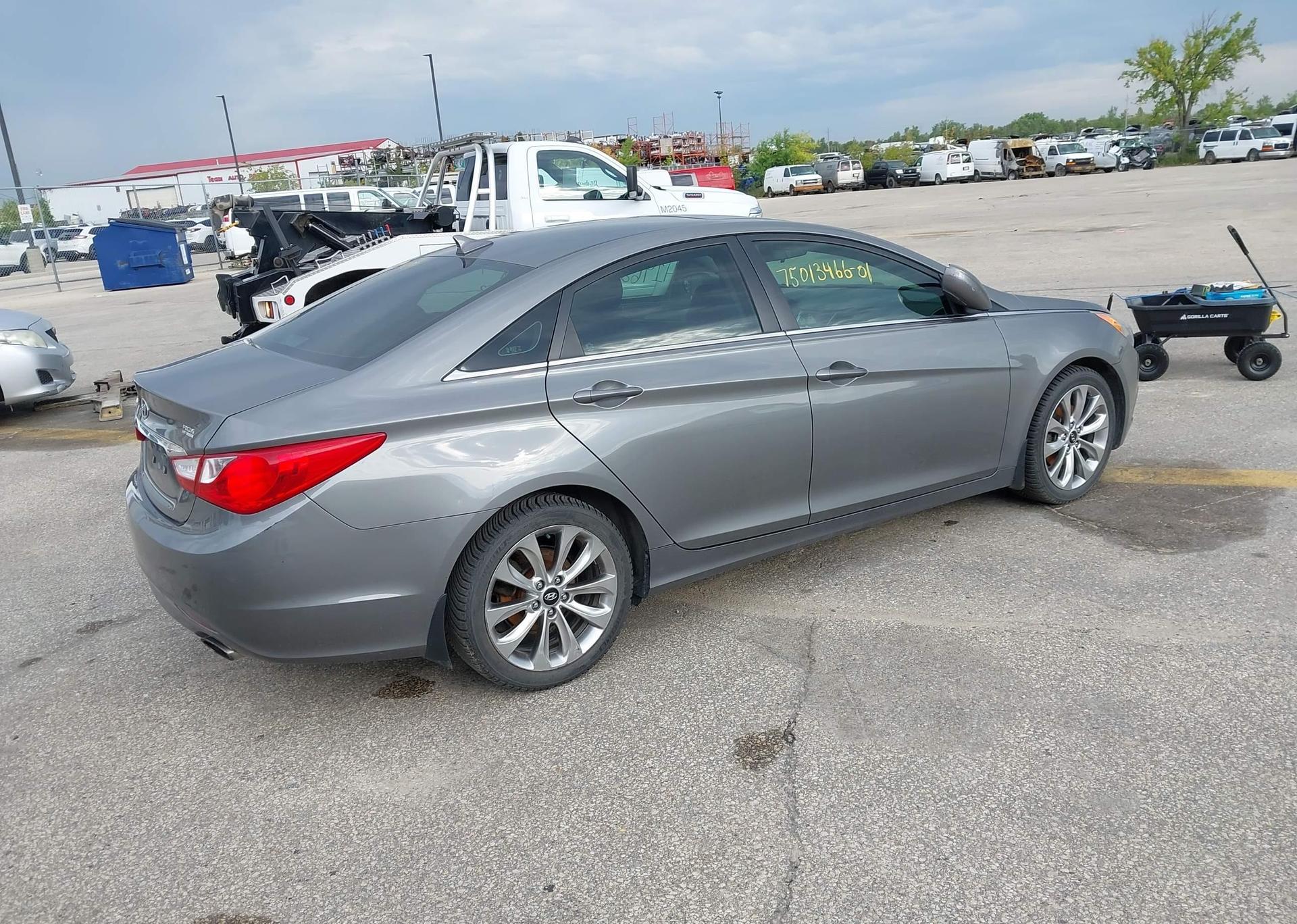2013 HYUNDAI SONATA SE