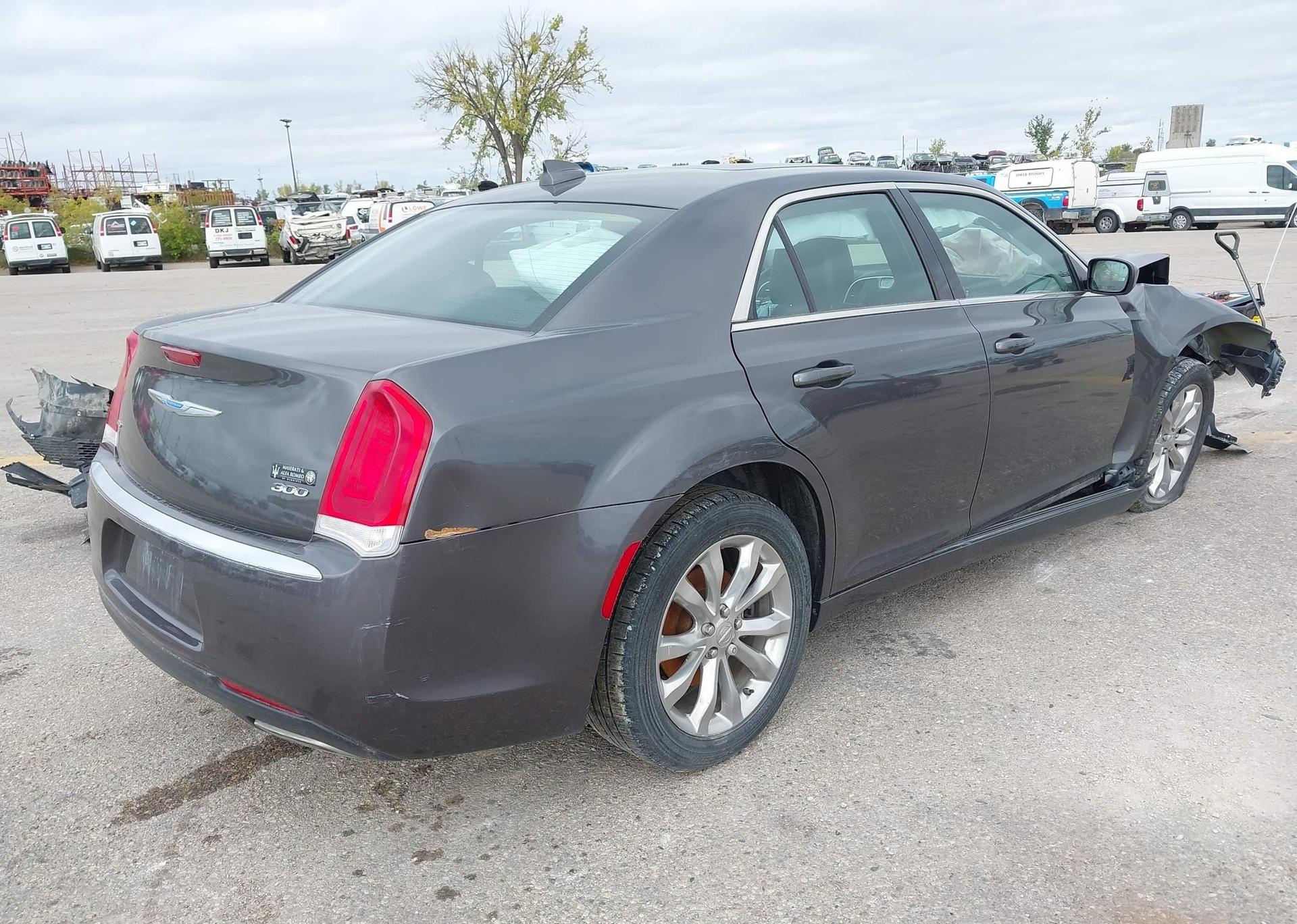 2018 CHRYSLER 300 LIMITED