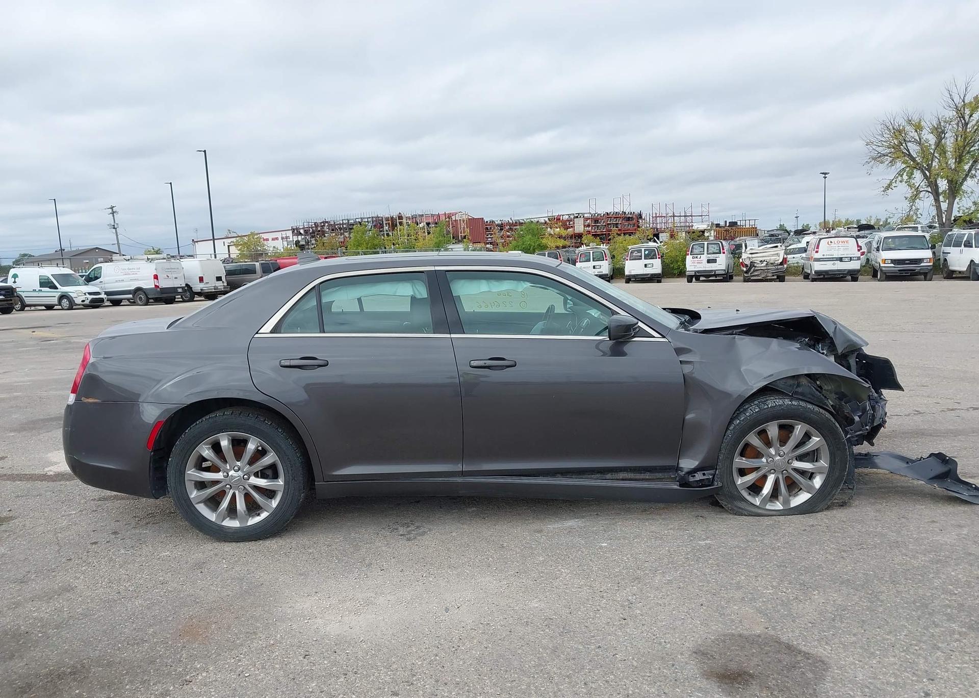 2018 CHRYSLER 300 LIMITED