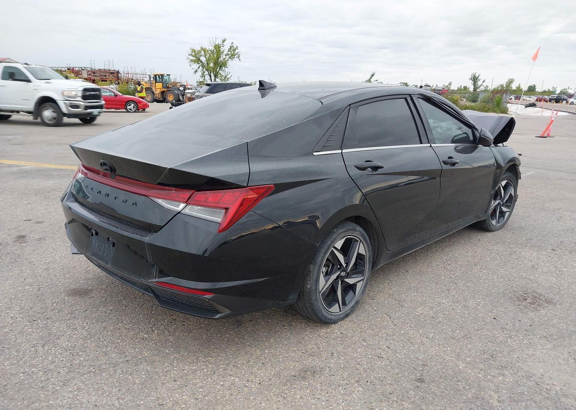 2023 HYUNDAI ELANTRA LUXURY HYBRID