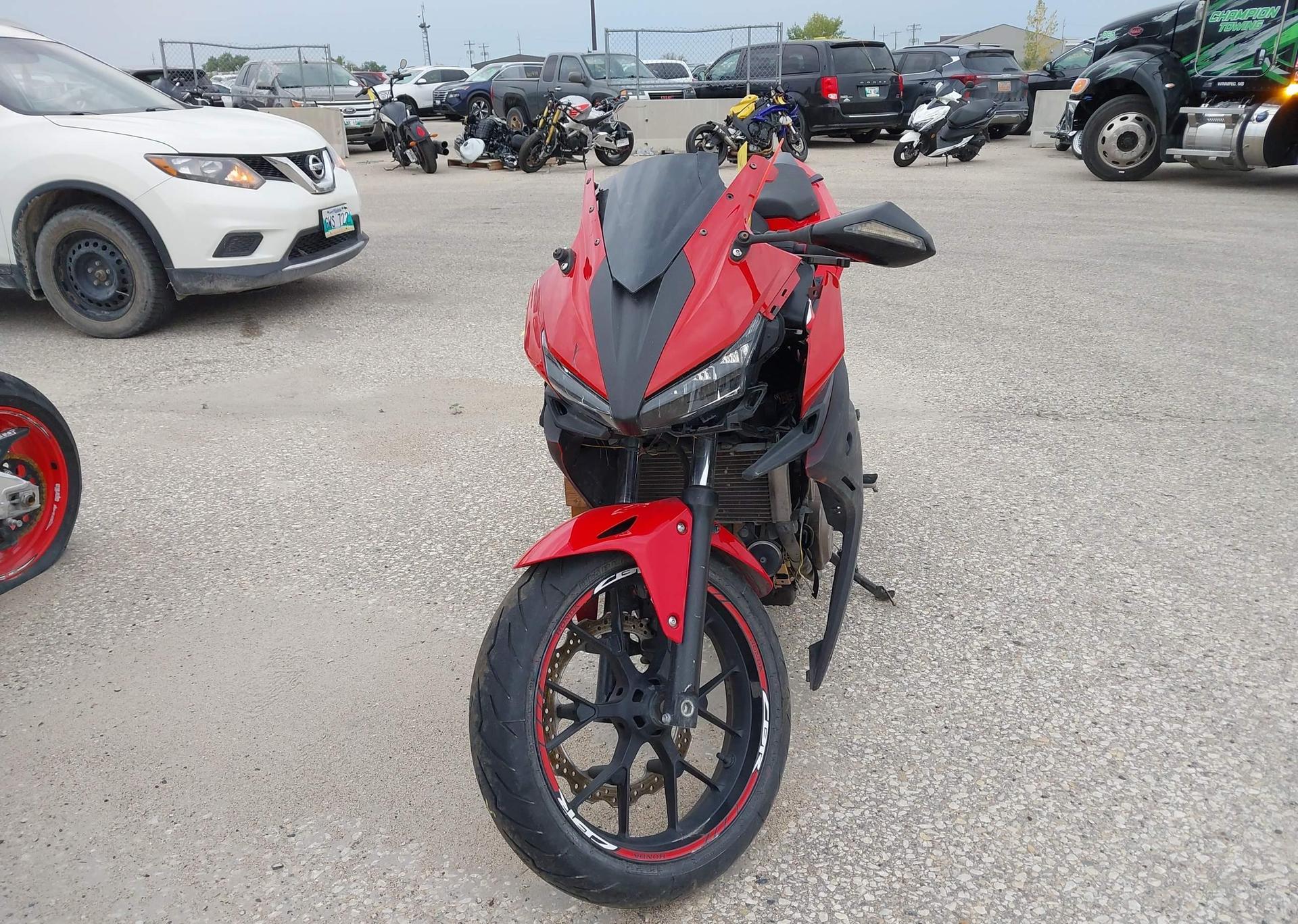 2016 HONDA CBR500 R