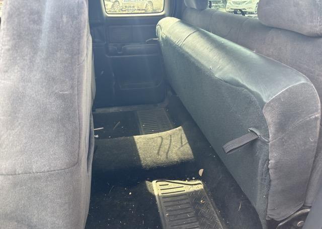 2001 CHEVROLET SILVERADO 1500 LS EXT CAB